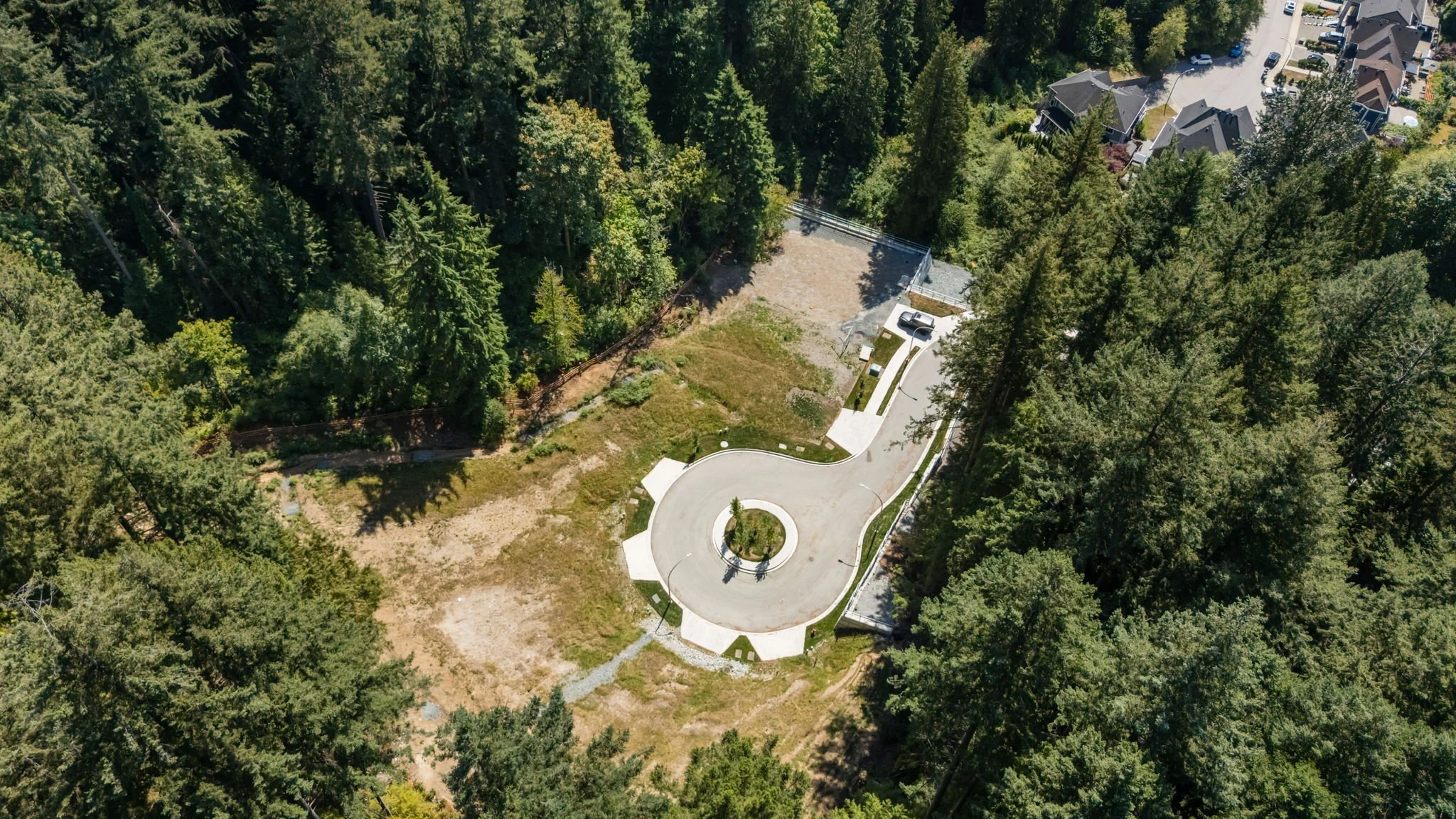 6-web-or-mls-626 Foresthill Pl_006.jpg