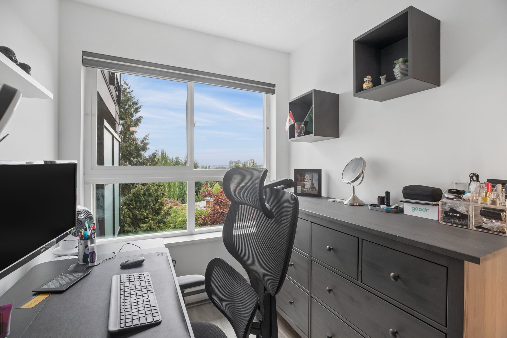 20-web-or-mls-202-3082 Dayanee Springs Blvd_020.jpg