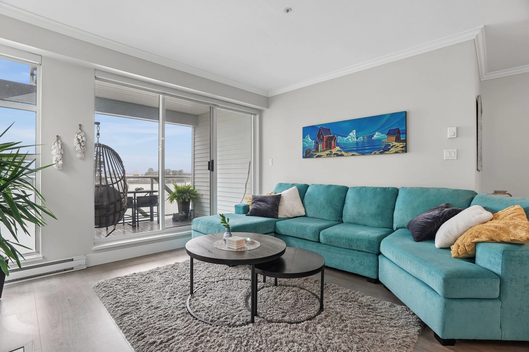 9-web-or-mls-311-2020 E Kent Ave_009.jpg