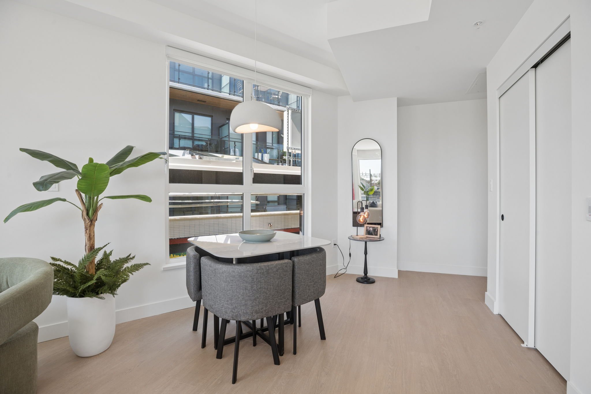 25-web-or-mls-204-333 St Davids Ave_025.jpg