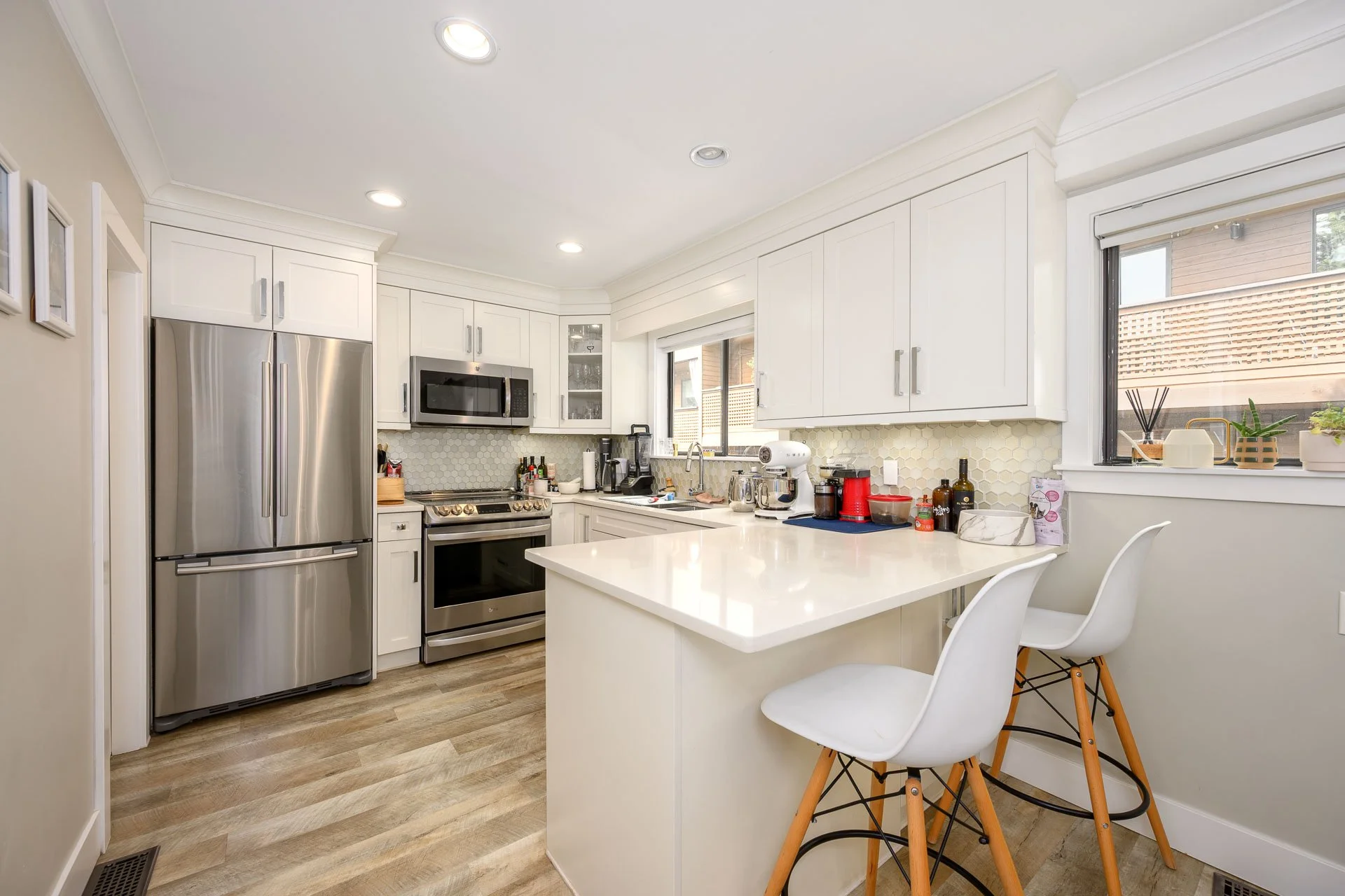 3201-Lonsdale-Ave-360hometours-018s.jpg
