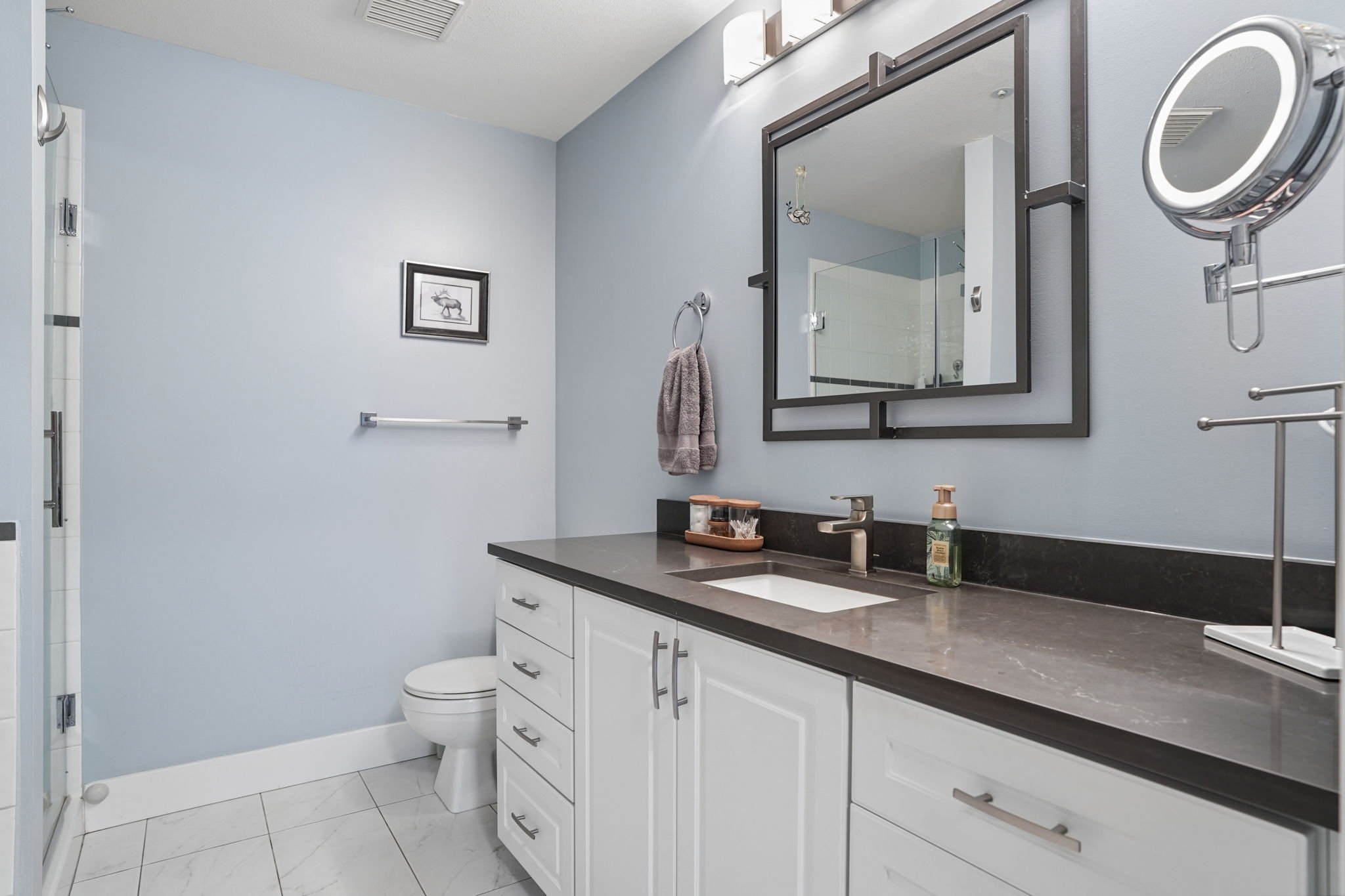 27-web-or-mls-311-2020 E Kent Ave_027.jpg