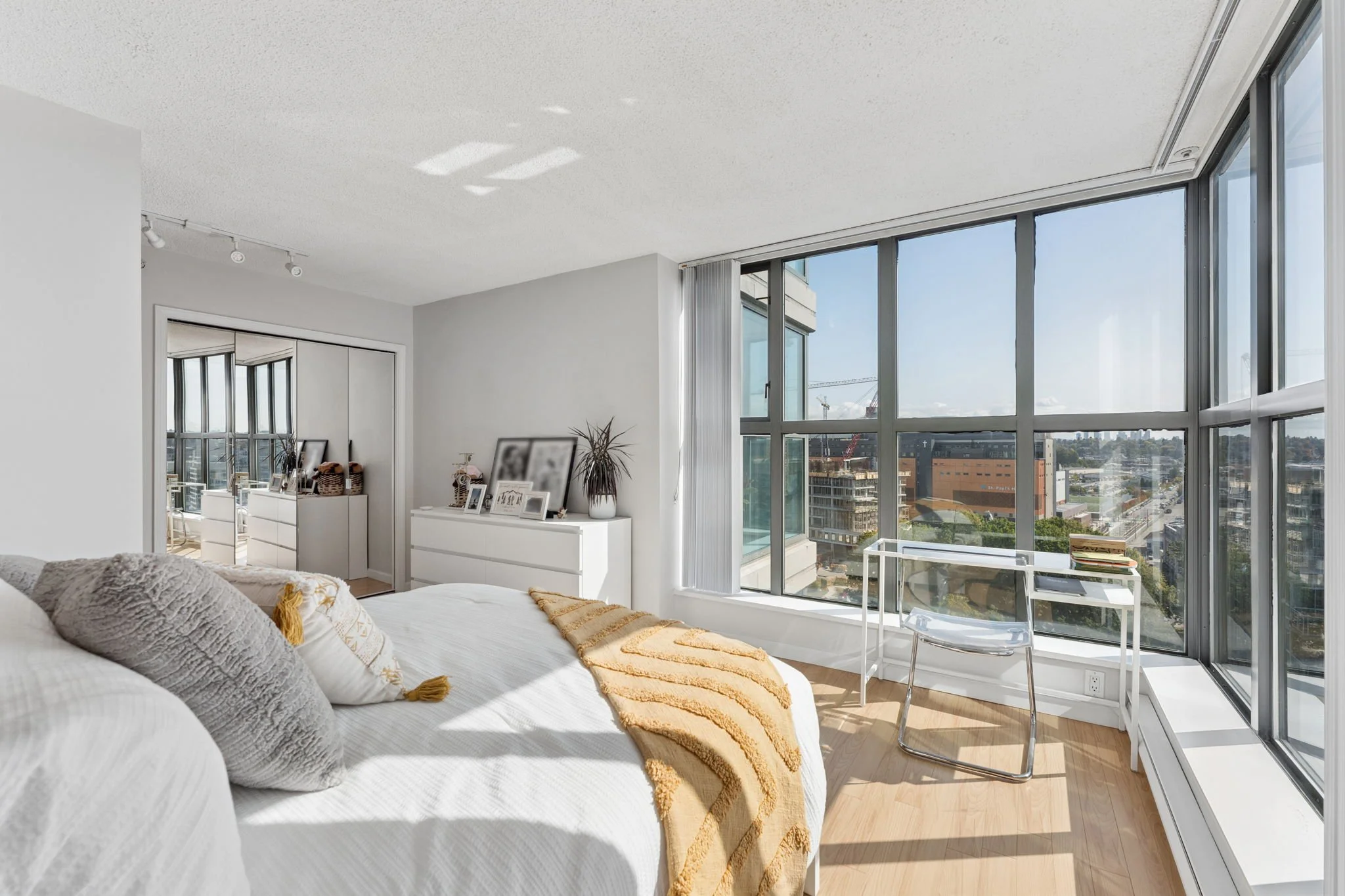 20-web-or-mls-1603-1128Quebec_022.jpg