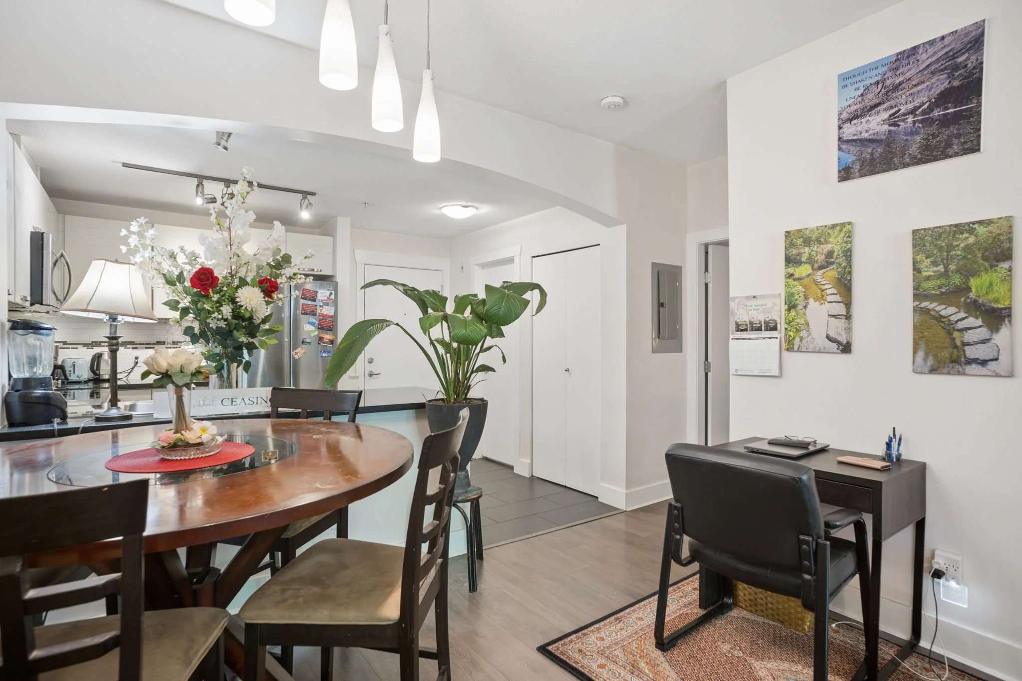 14-web-or-mls-107-7478 Byrnepark Walk_014.jpg