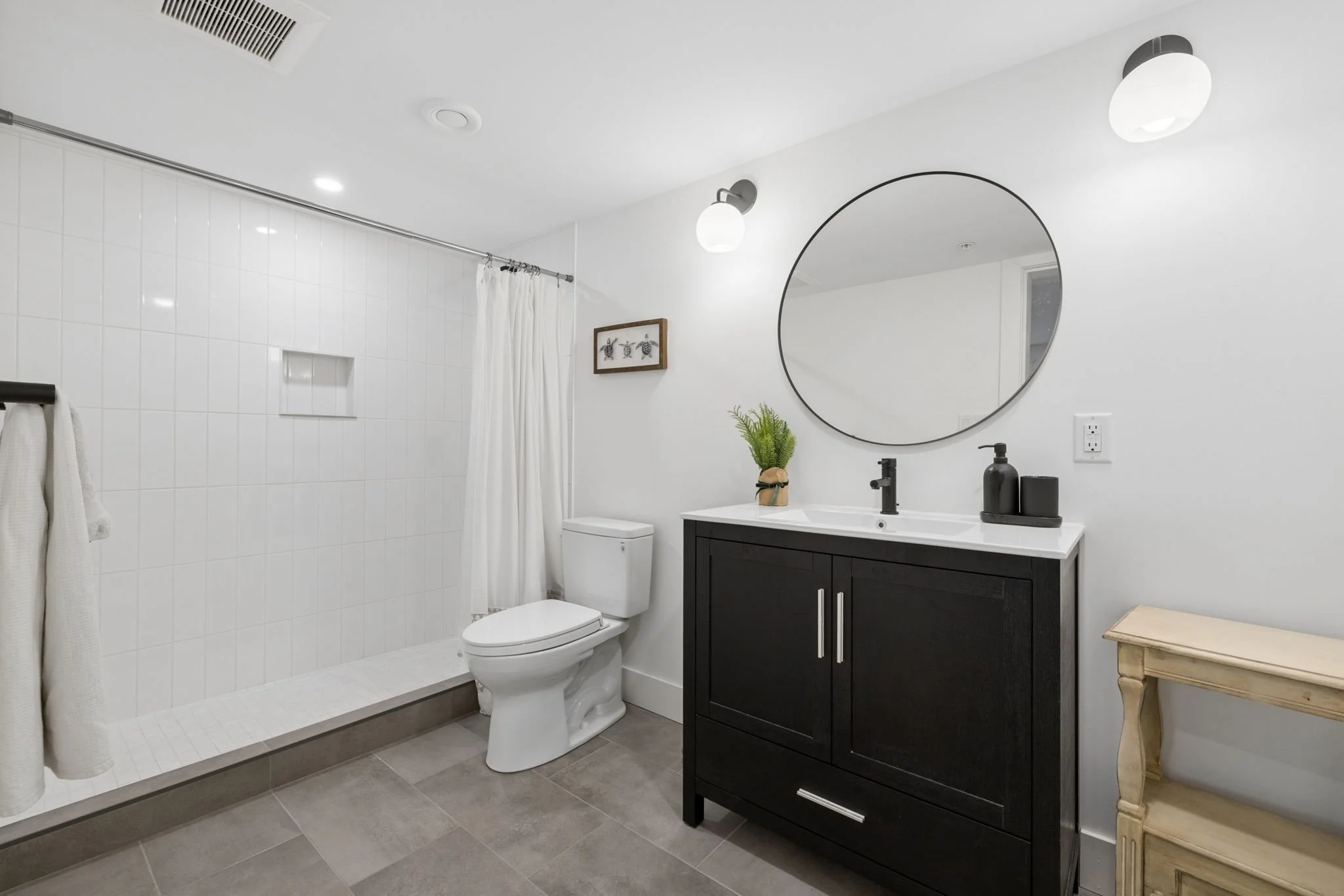 34-web-or-mls-24371104Ave_034.jpg