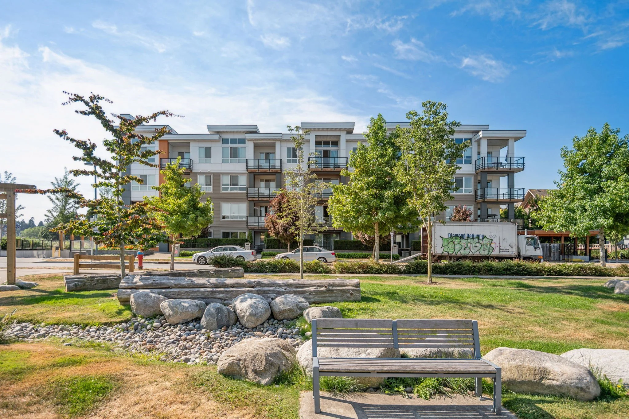 3-web-or-mls-228-4690Hawk_003.jpg