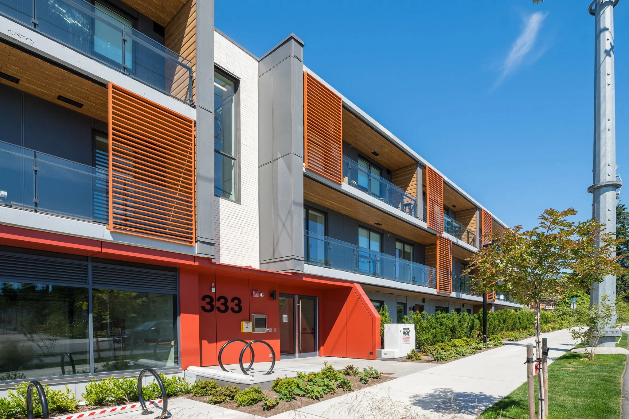 4-web-or-mls-204-333 St Davids Ave_004.jpg