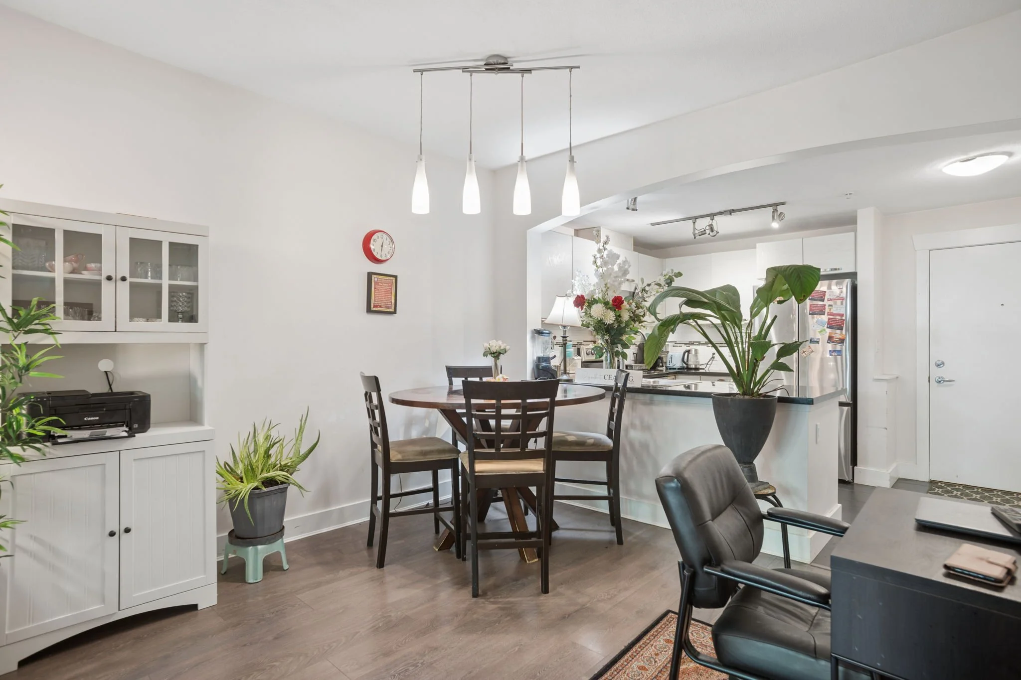12-web-or-mls-107-7478 Byrnepark Walk_012.jpg