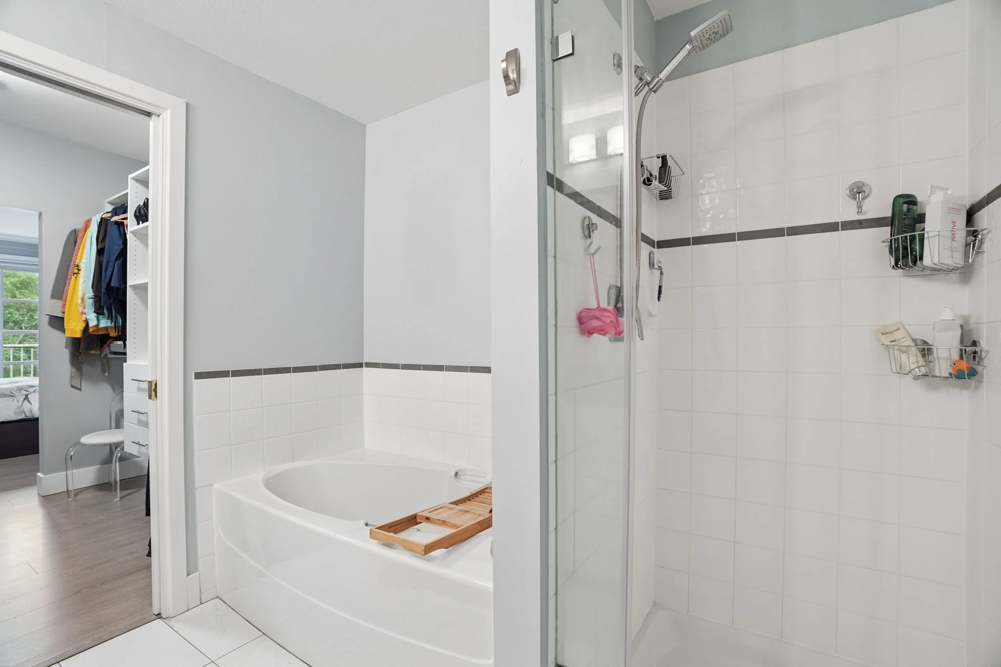 28-web-or-mls-311-2020 E Kent Ave_028.jpg