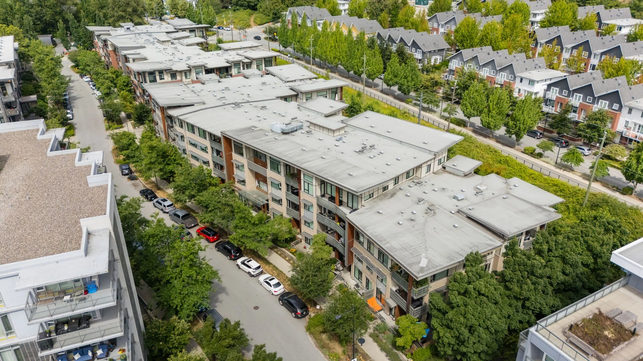 30-web-or-mls-412-3163 Riverwalk Ave_030.jpg