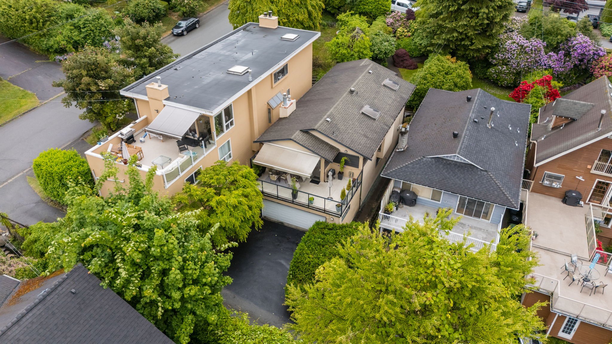 55-web-or-mls-3491 St George Ave_055.jpg