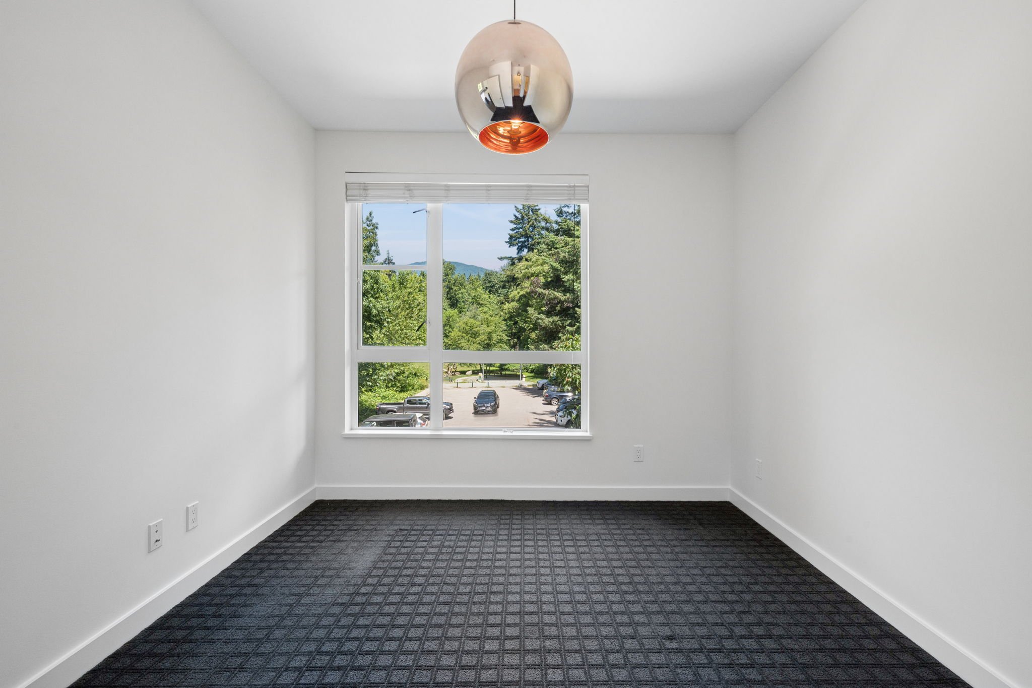 22-web-or-mls-204-1621 Hamilton Ave_022.jpg