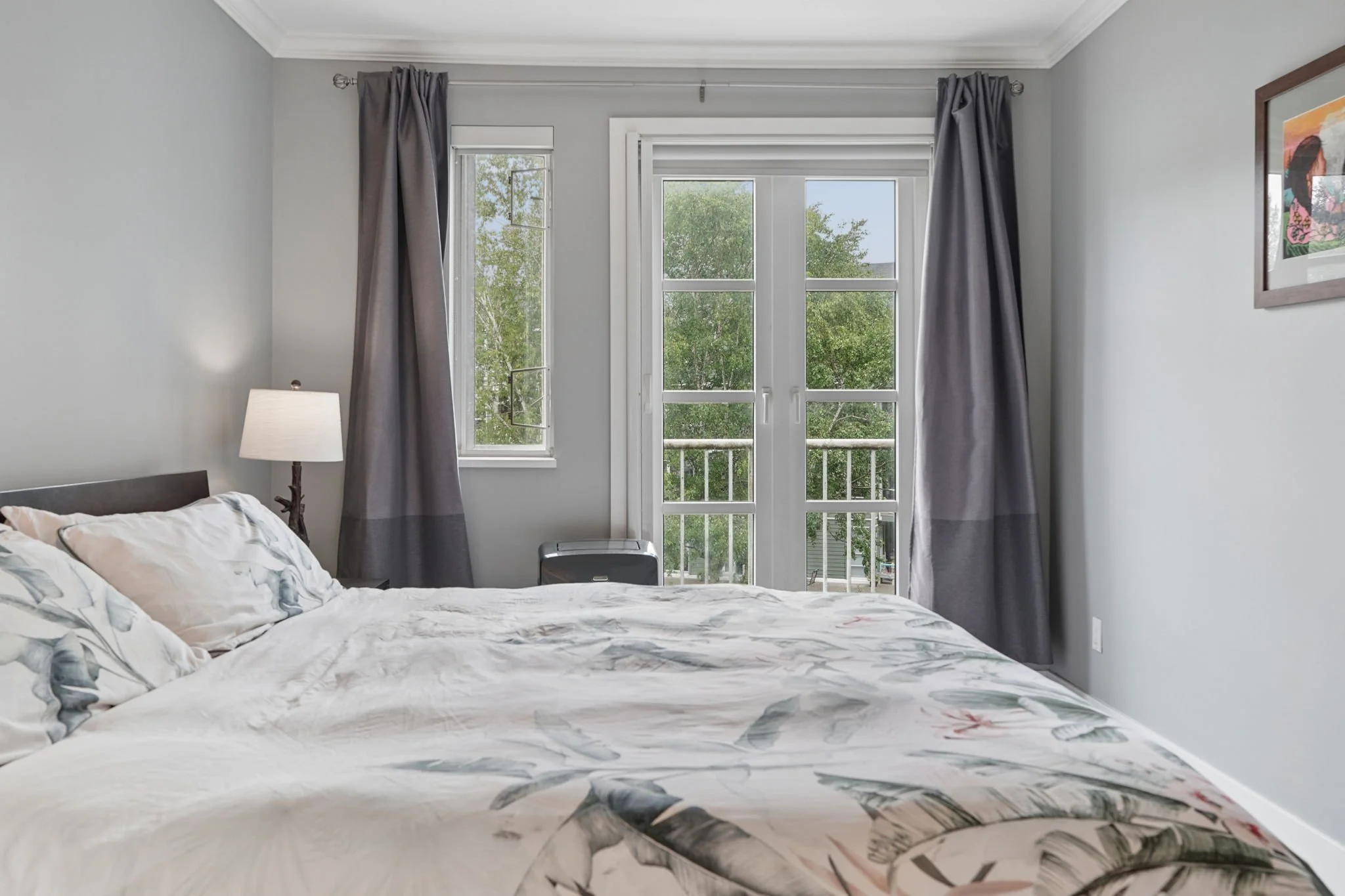 21-web-or-mls-311-2020 E Kent Ave_021.jpg