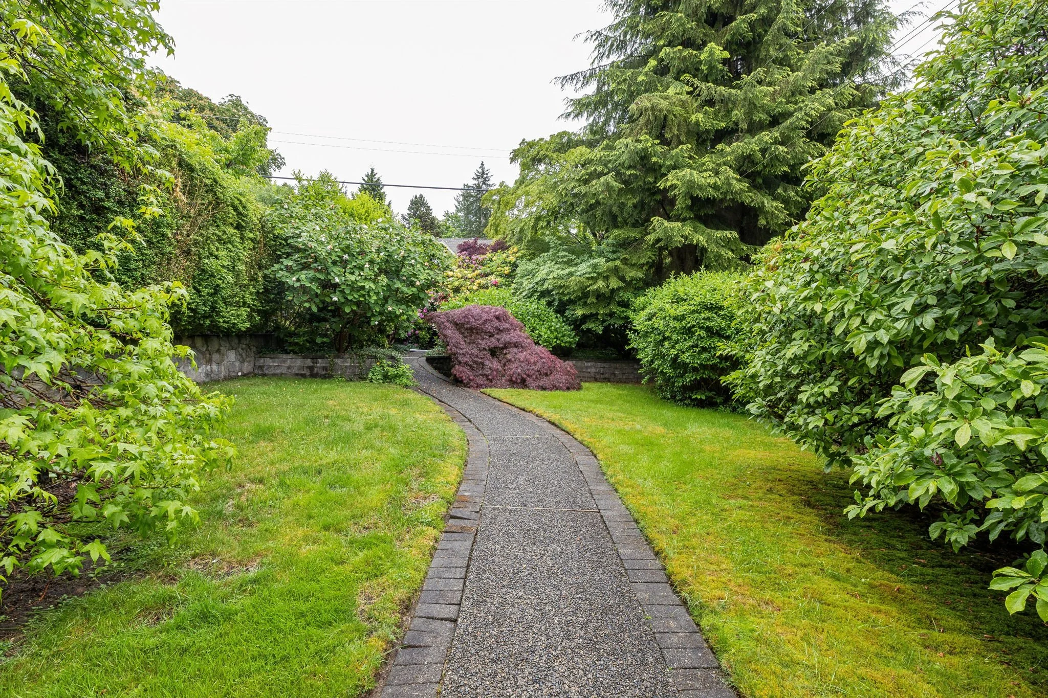 4-web-or-mls-3491 St George Ave_004.jpg
