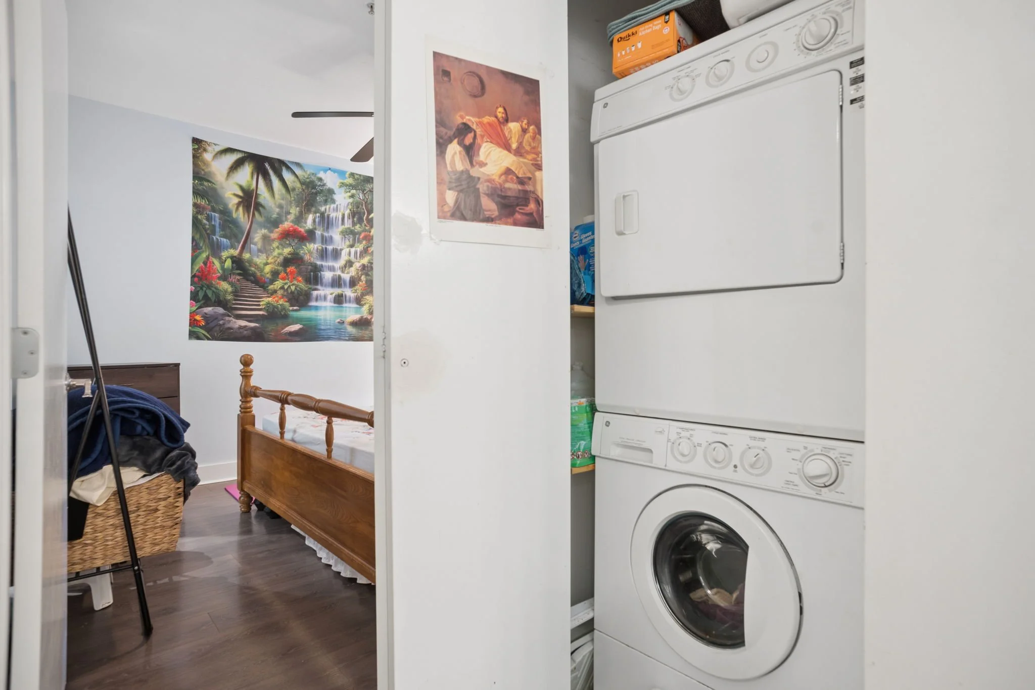 26-web-or-mls-107-7478 Byrnepark Walk_026.jpg