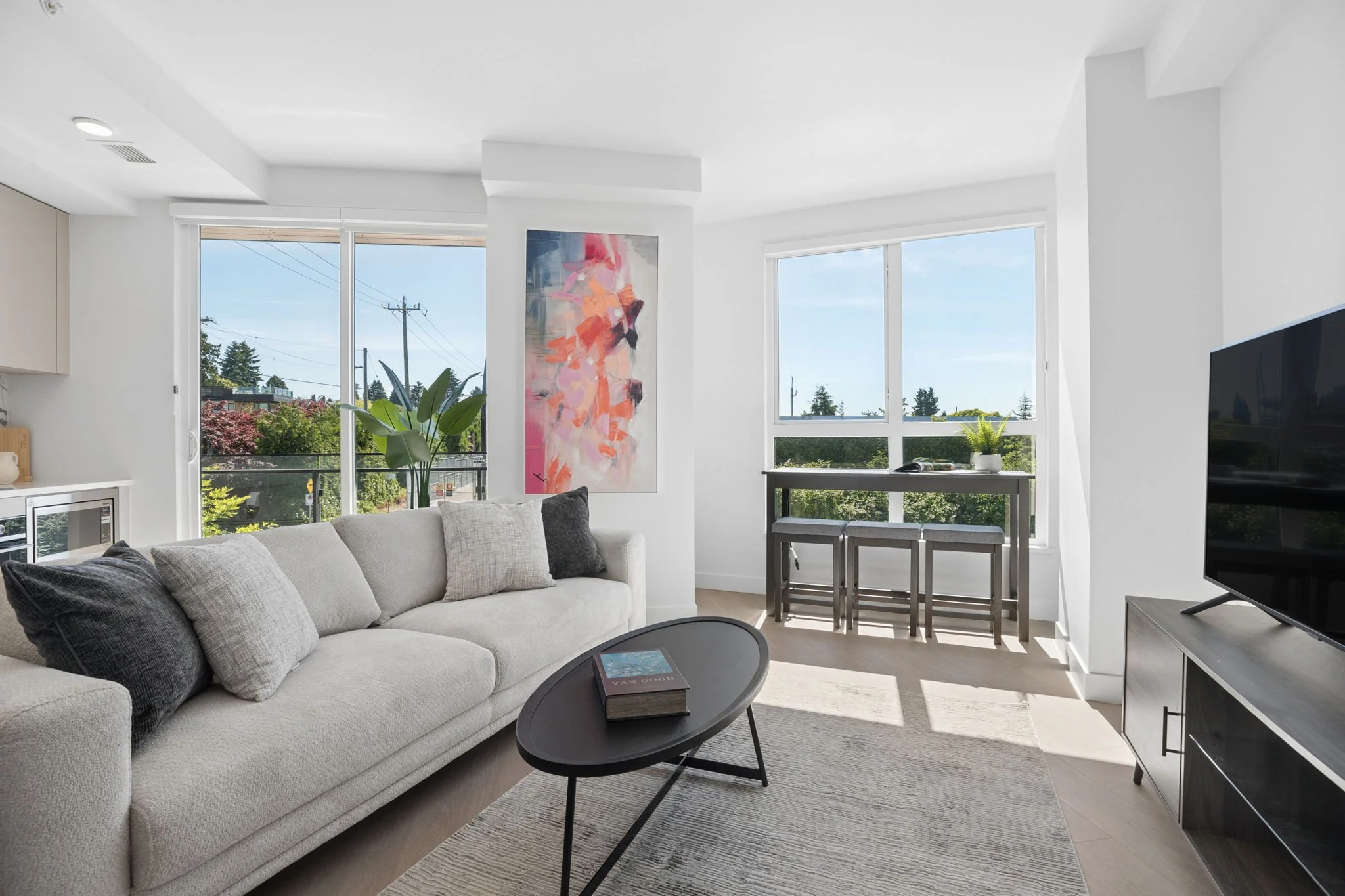 12-web-or-mls-204-333 St Davids Ave_012.jpg