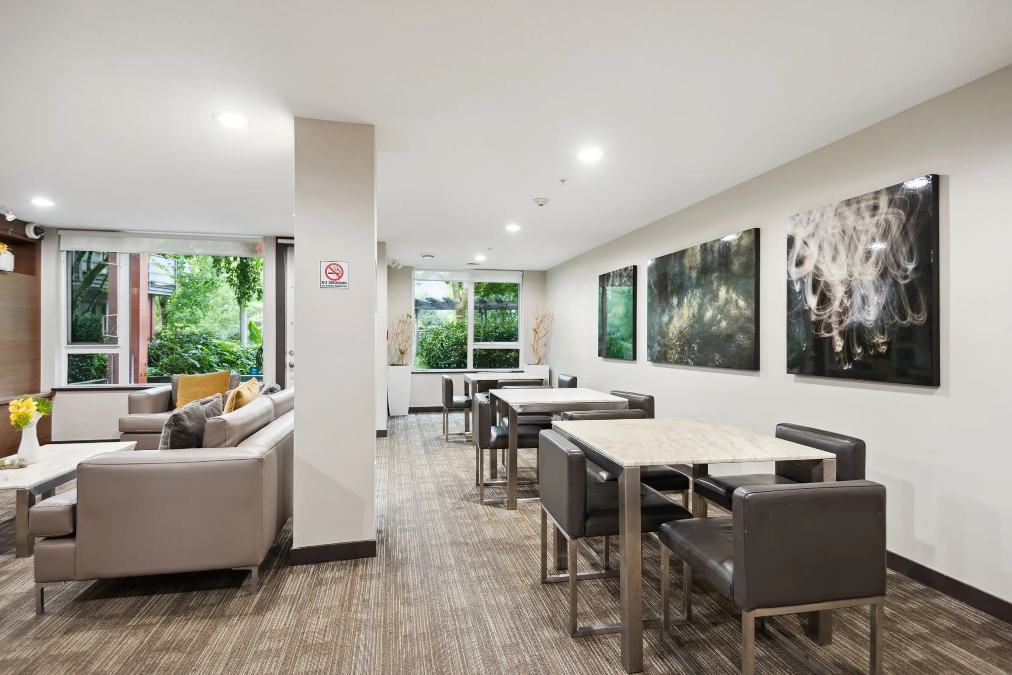 35-web-or-mls-412-3163 Riverwalk Ave_035.jpg