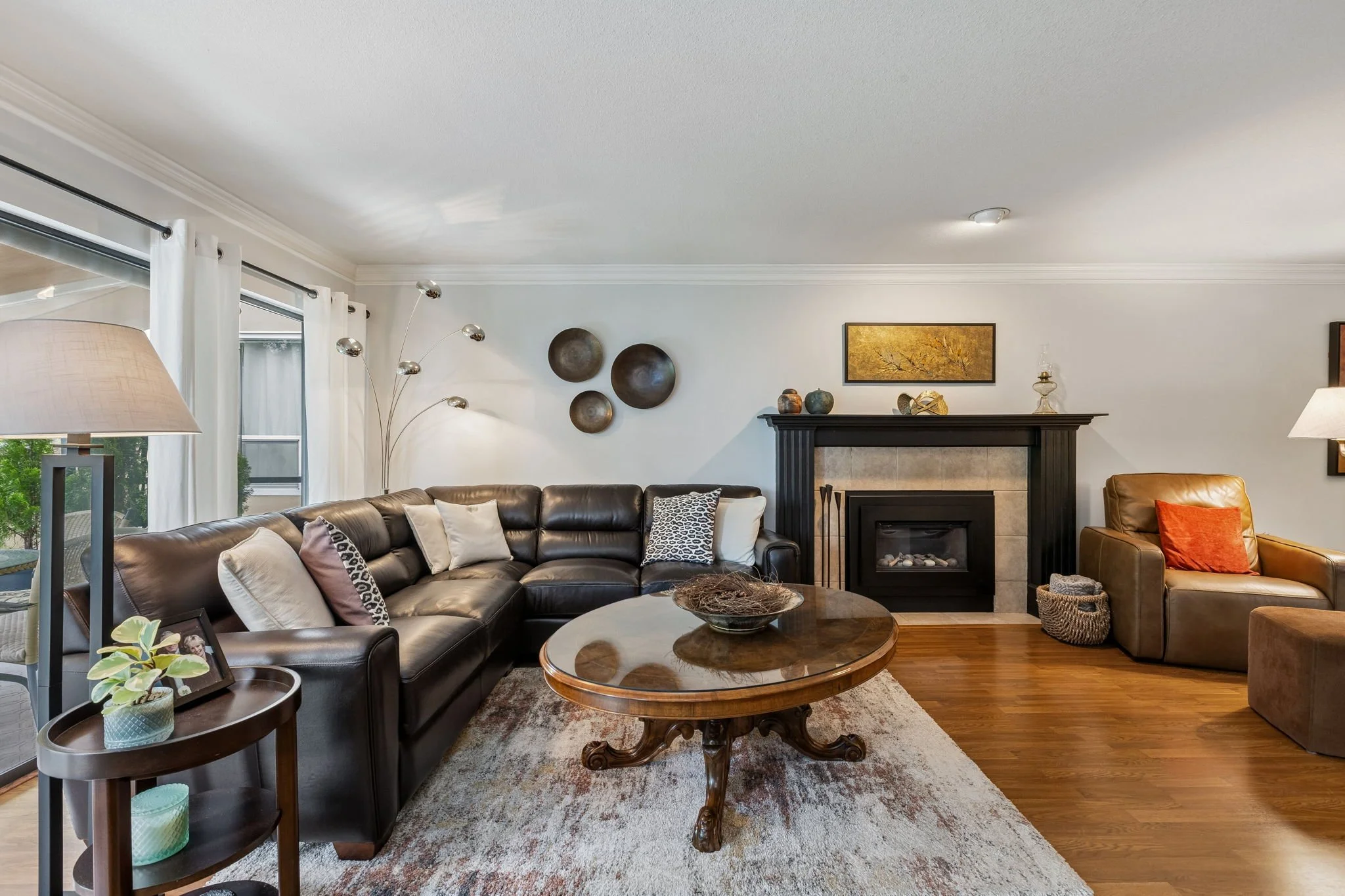15-web-or-mls-3491 St George Ave_015.jpg