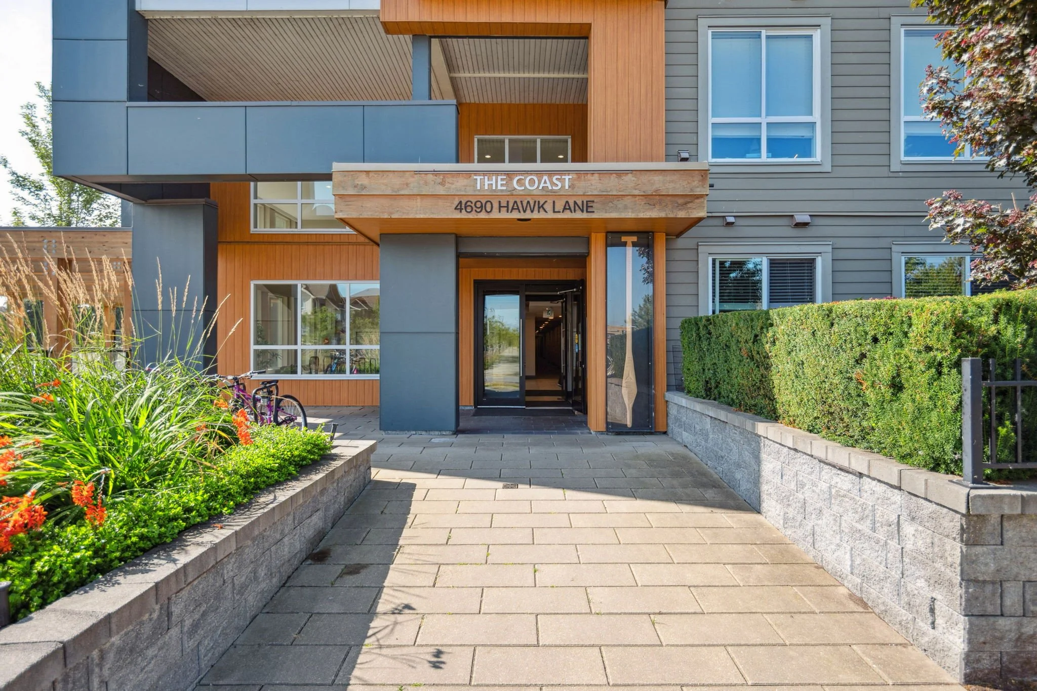 6-web-or-mls-228-4690Hawk_006.jpg