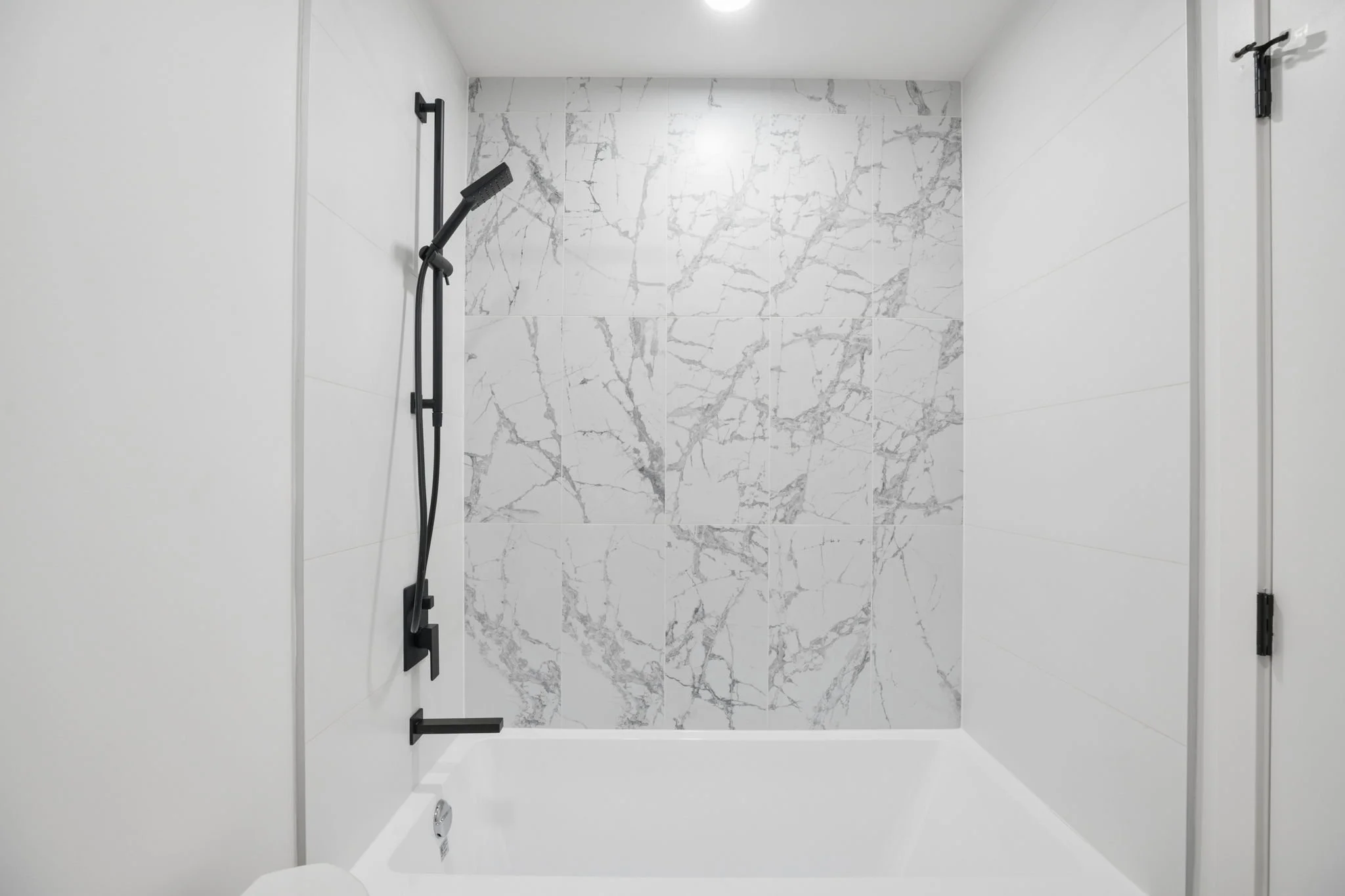 35-web-or-mls-204-333 St Davids Ave_035.jpg