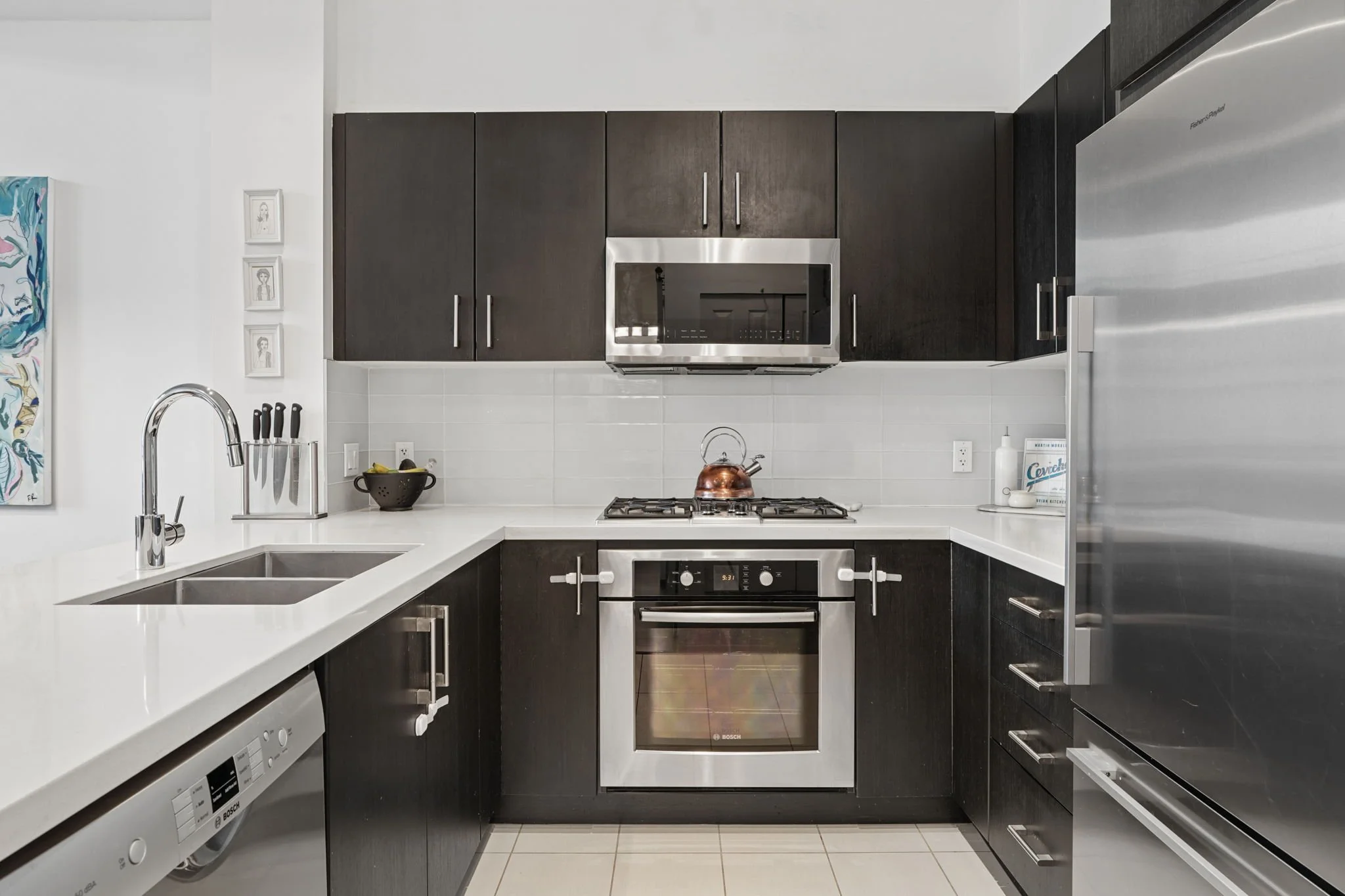 13-web-or-mls-412-3163 Riverwalk Ave_013.jpg