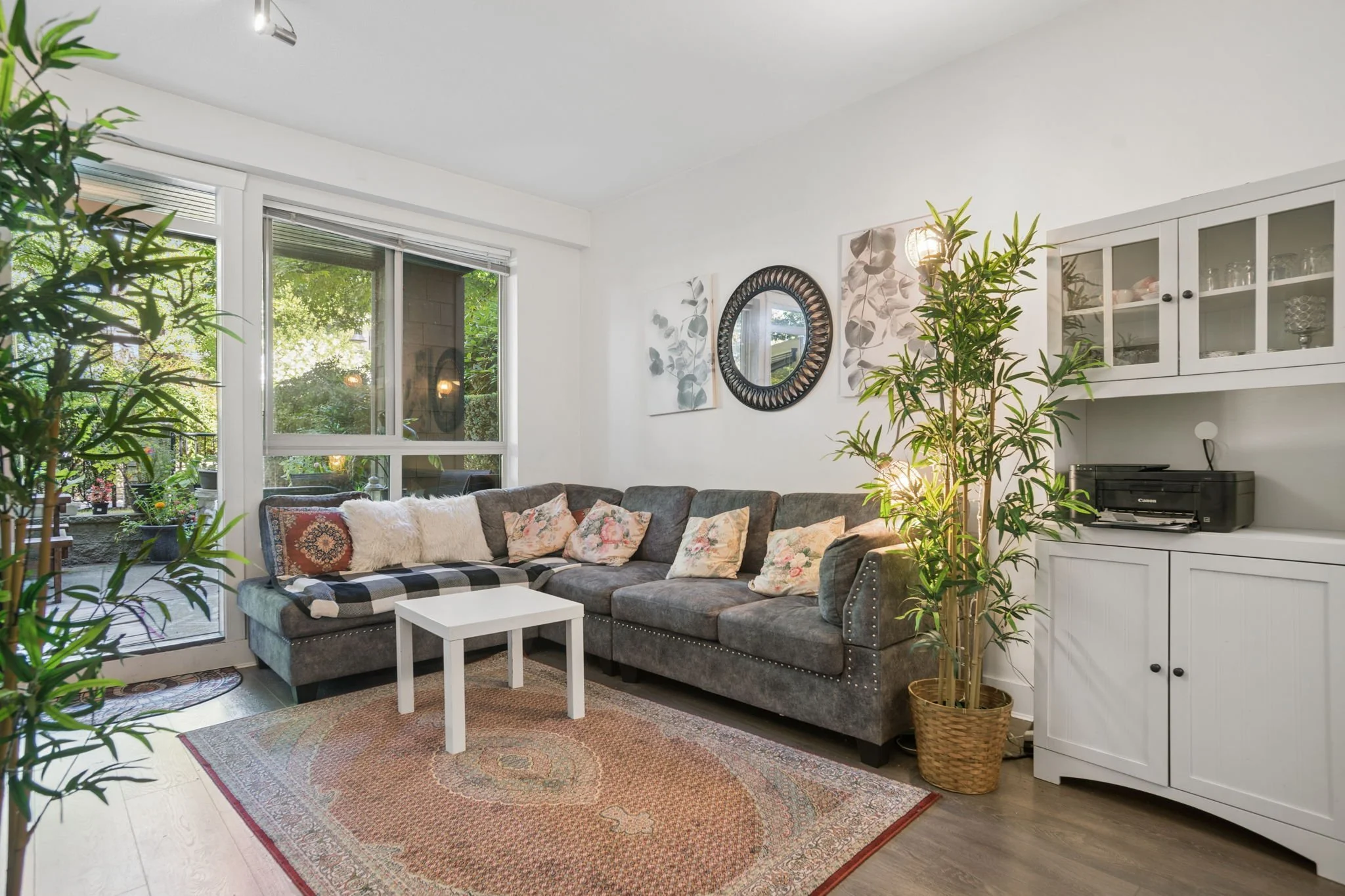 10-web-or-mls-107-7478 Byrnepark Walk_010.jpg