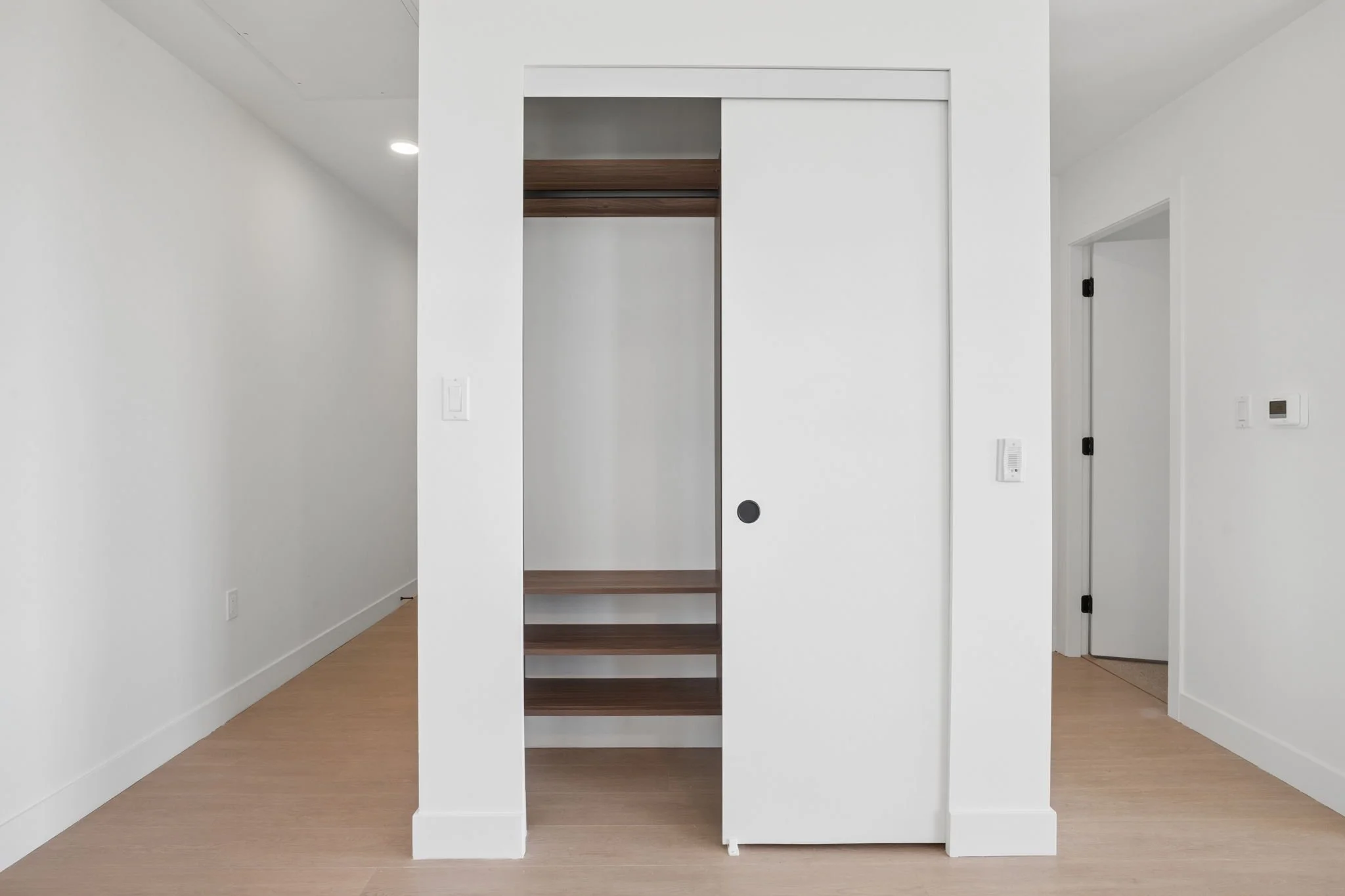 30-web-or-mls-204-333 St Davids Ave_030.jpg