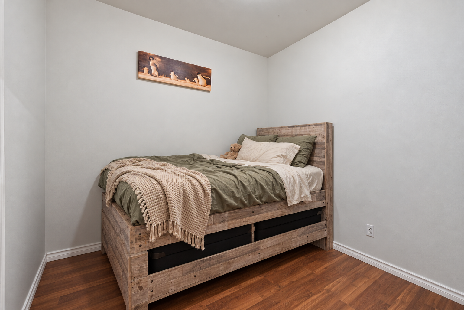 Bedroom 2.png