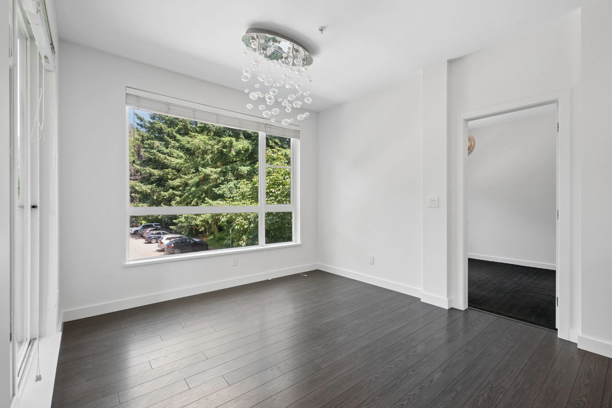 11-web-or-mls-204-1621 Hamilton Ave_011.jpg