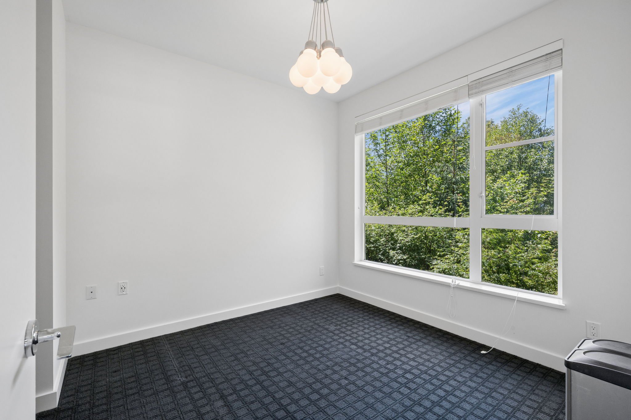 26-web-or-mls-204-1621 Hamilton Ave_026.jpg