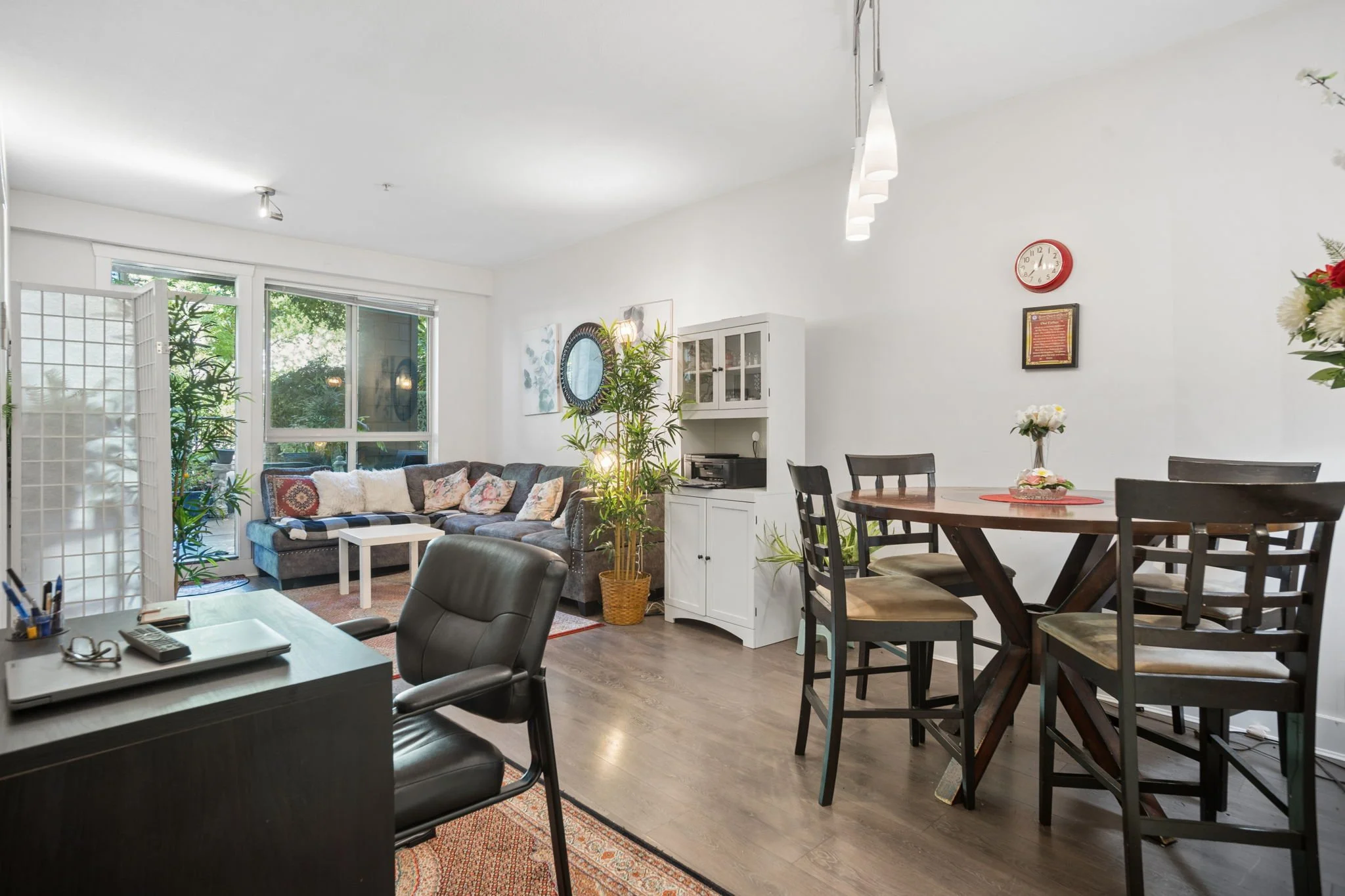 16-web-or-mls-107-7478 Byrnepark Walk_016.jpg