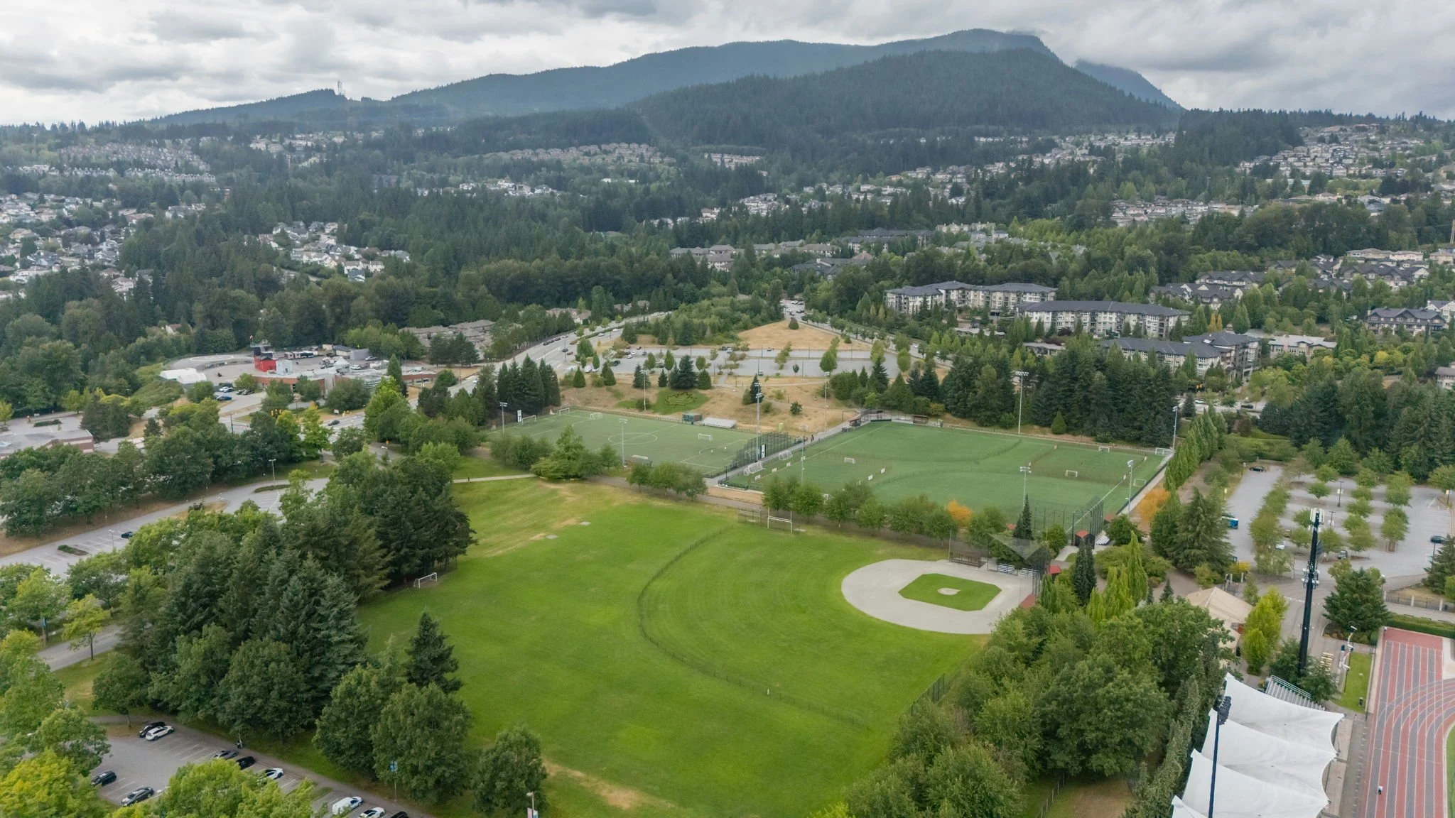 36-web-or-mls-202-3082 Dayanee Springs Blvd_036.jpg