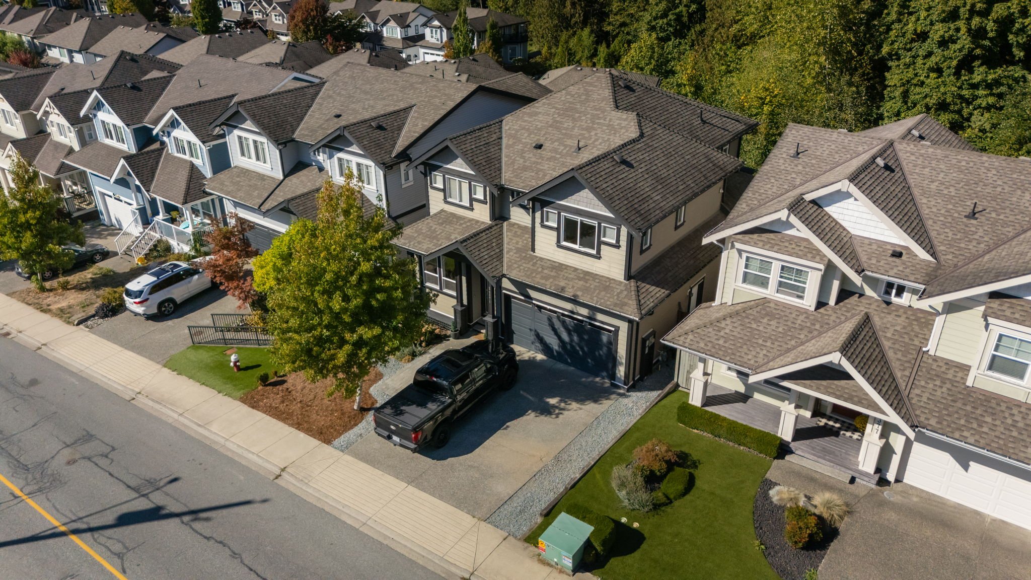 64-web-or-mls-24371104Ave_064.jpg
