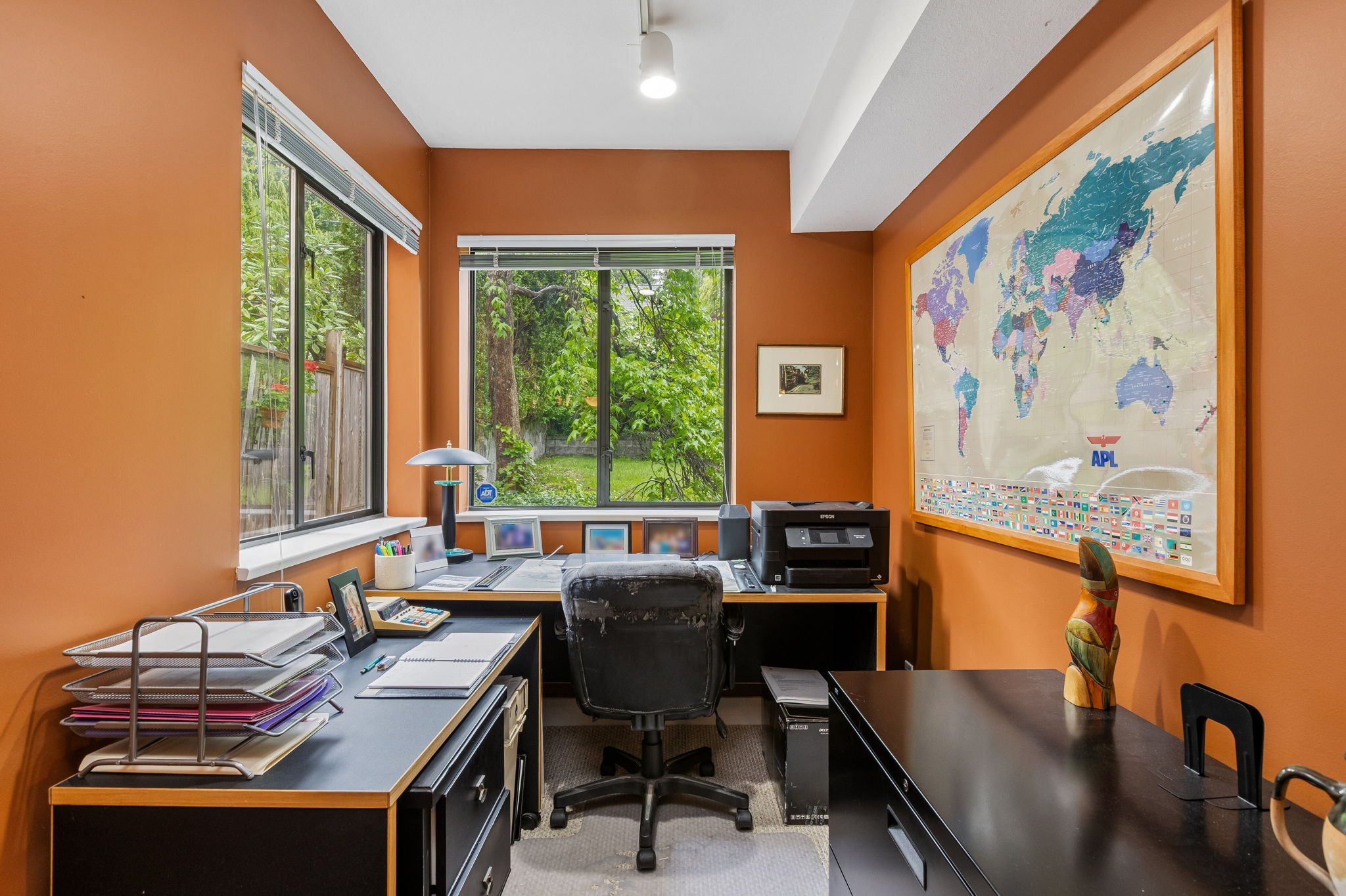 46-web-or-mls-3491 St George Ave_046.jpg