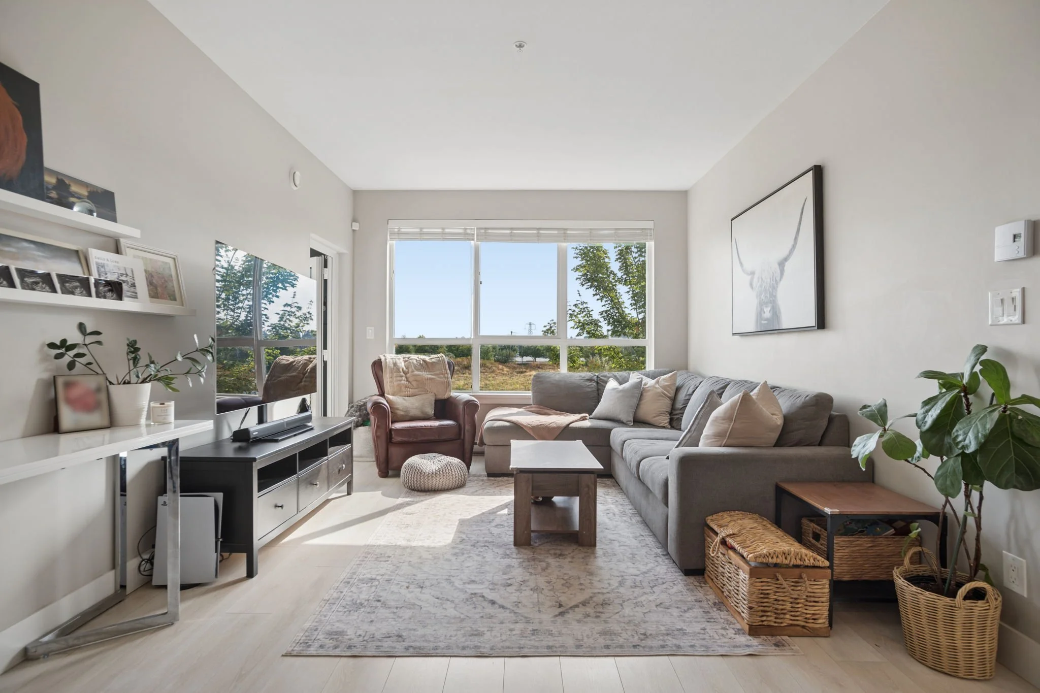 10-web-or-mls-228-4690Hawk_010.jpg