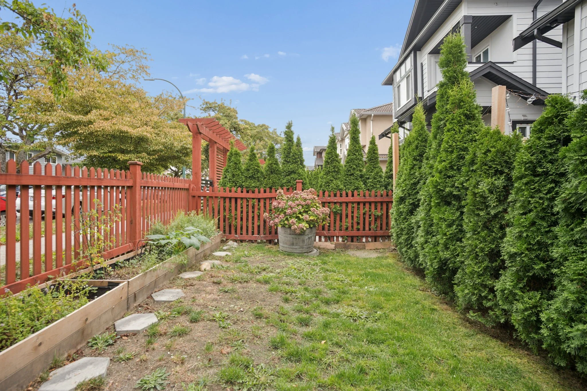 32-web-or-mls-1604E36_032.jpg