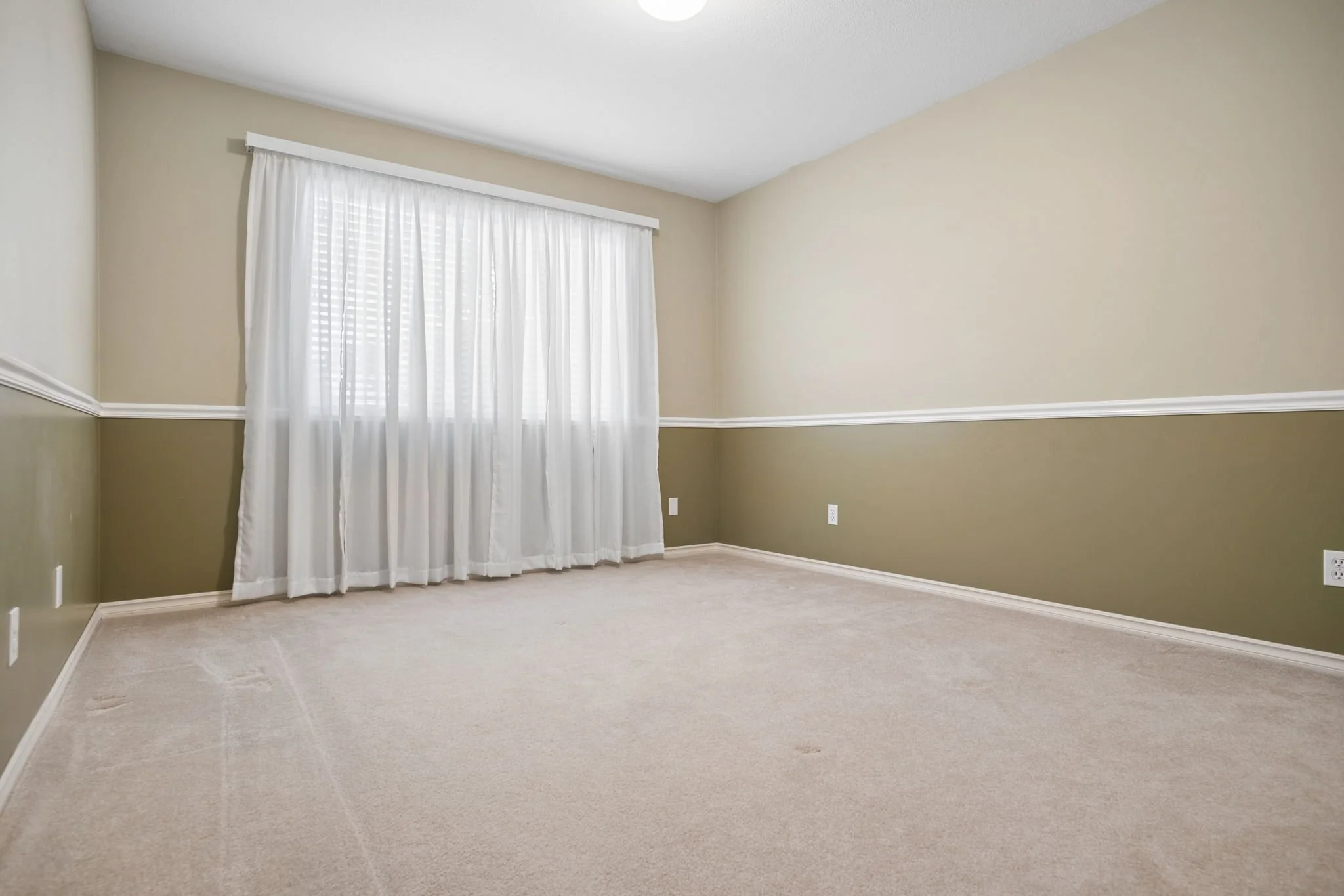 30-web-or-mls-3-8567_030.jpg