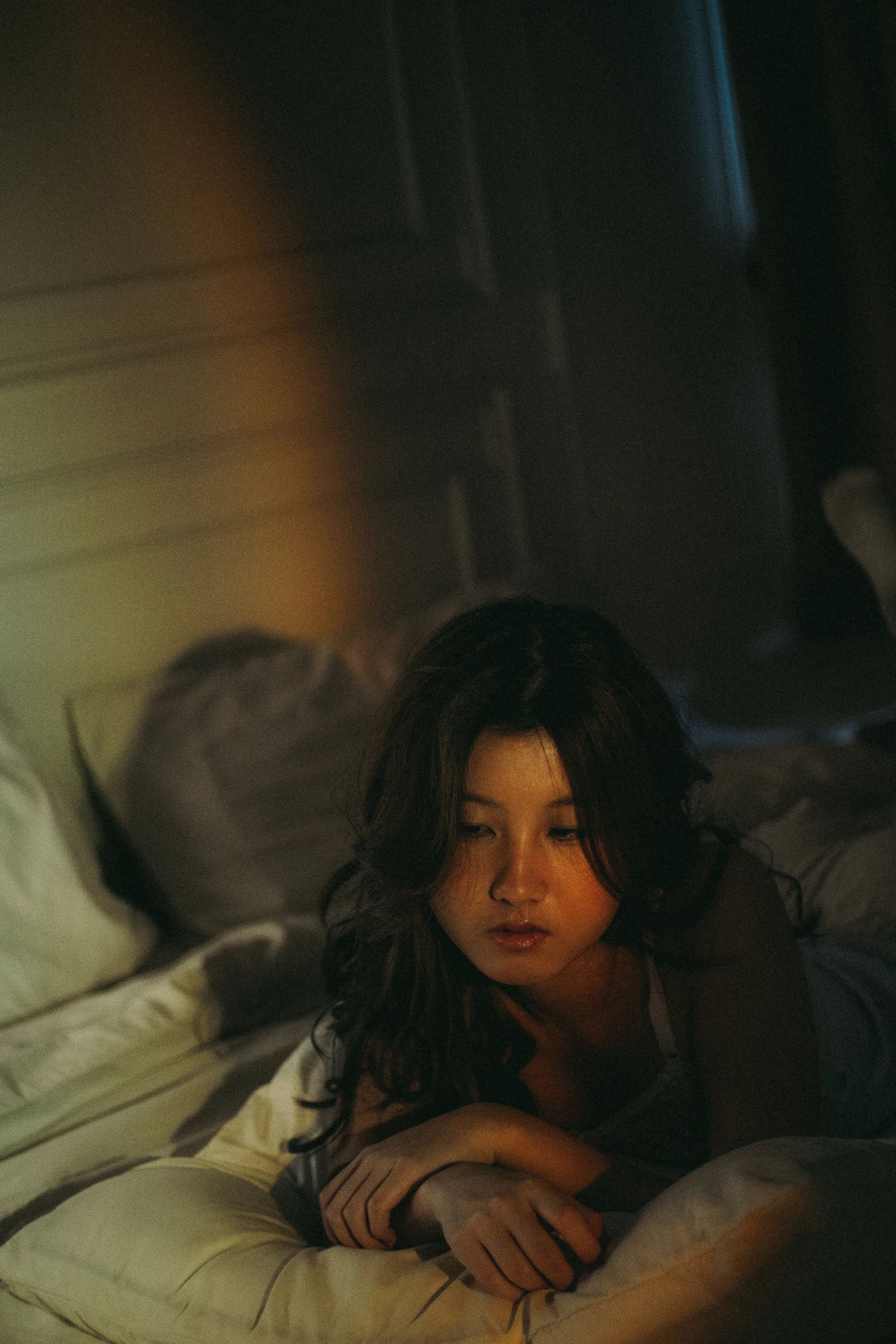 lovlaine - off-hours [Press Photo 9].jpg