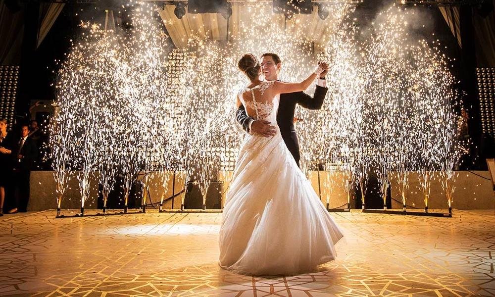 25 Things Couples Forget to Plan for Their Wedding Day