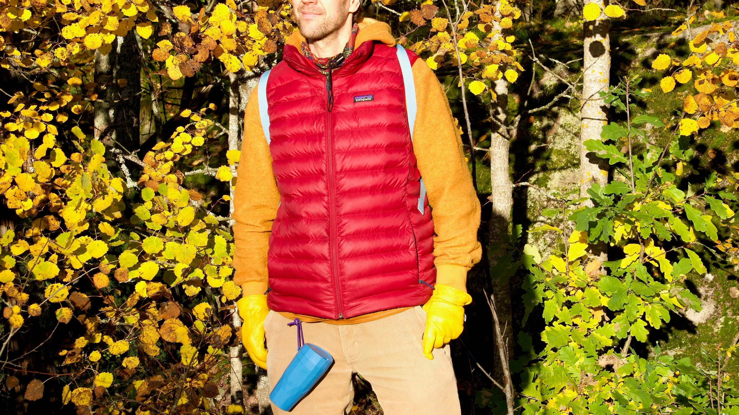 Väki ruska poseeraa 16:9.jpeg