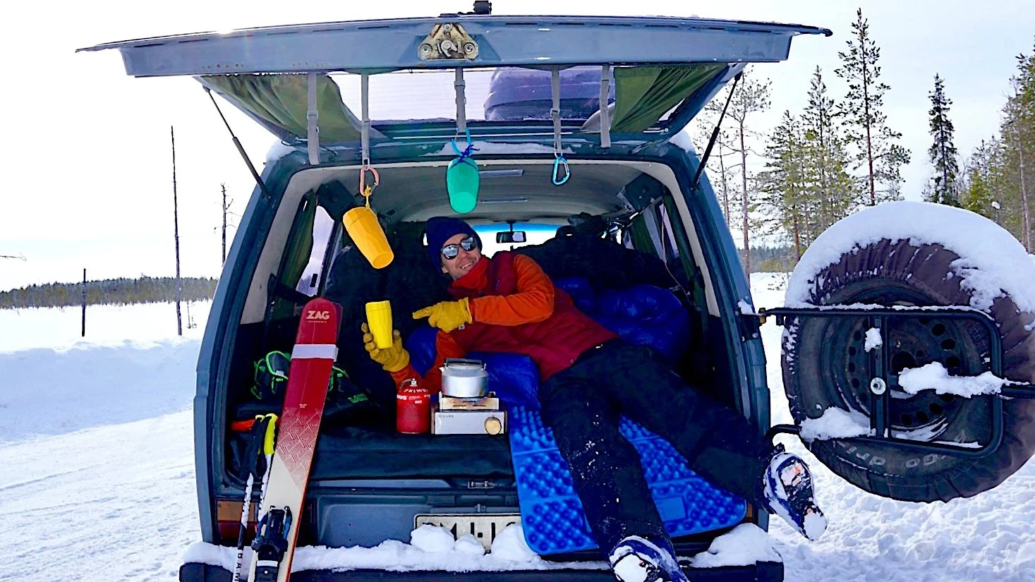 Syncro hauskaa takakontissa 16:9.JPG