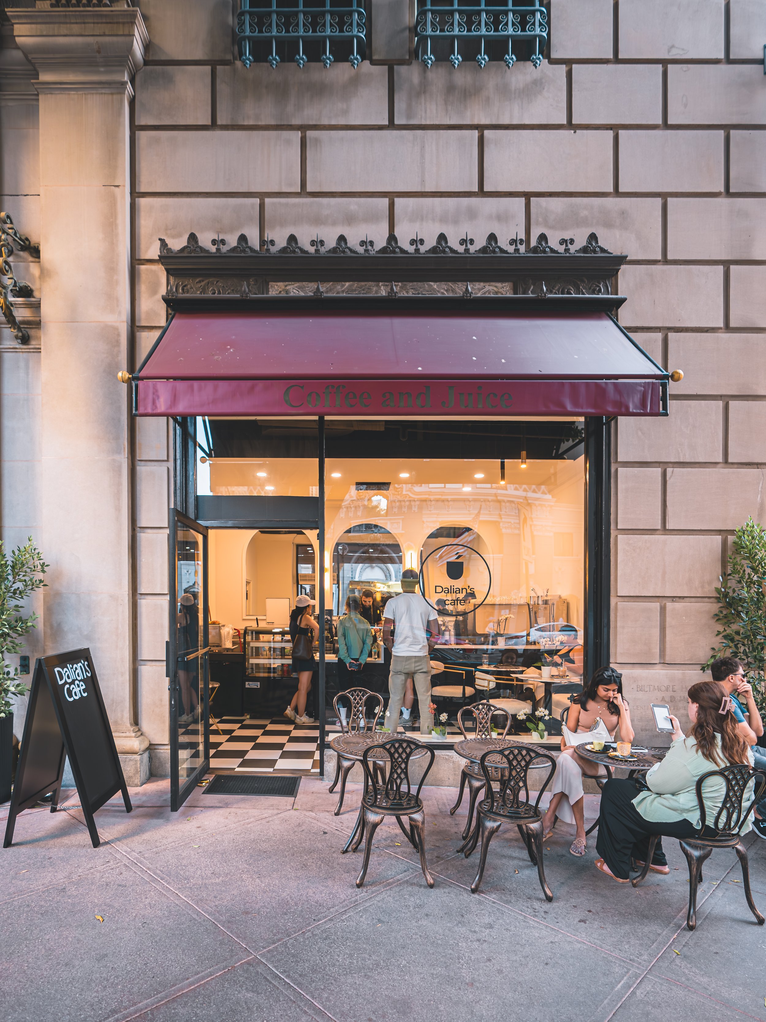 Dalian's Café