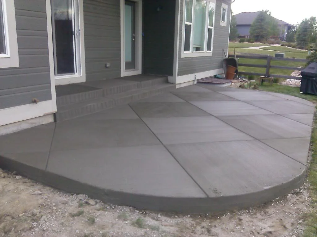 Concrete_patio_Columbine_Knolls.jpg