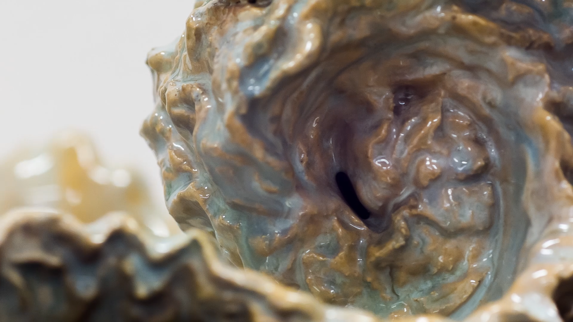 ceramic-in-motion_s1e4.00_00_03_15.Still.png