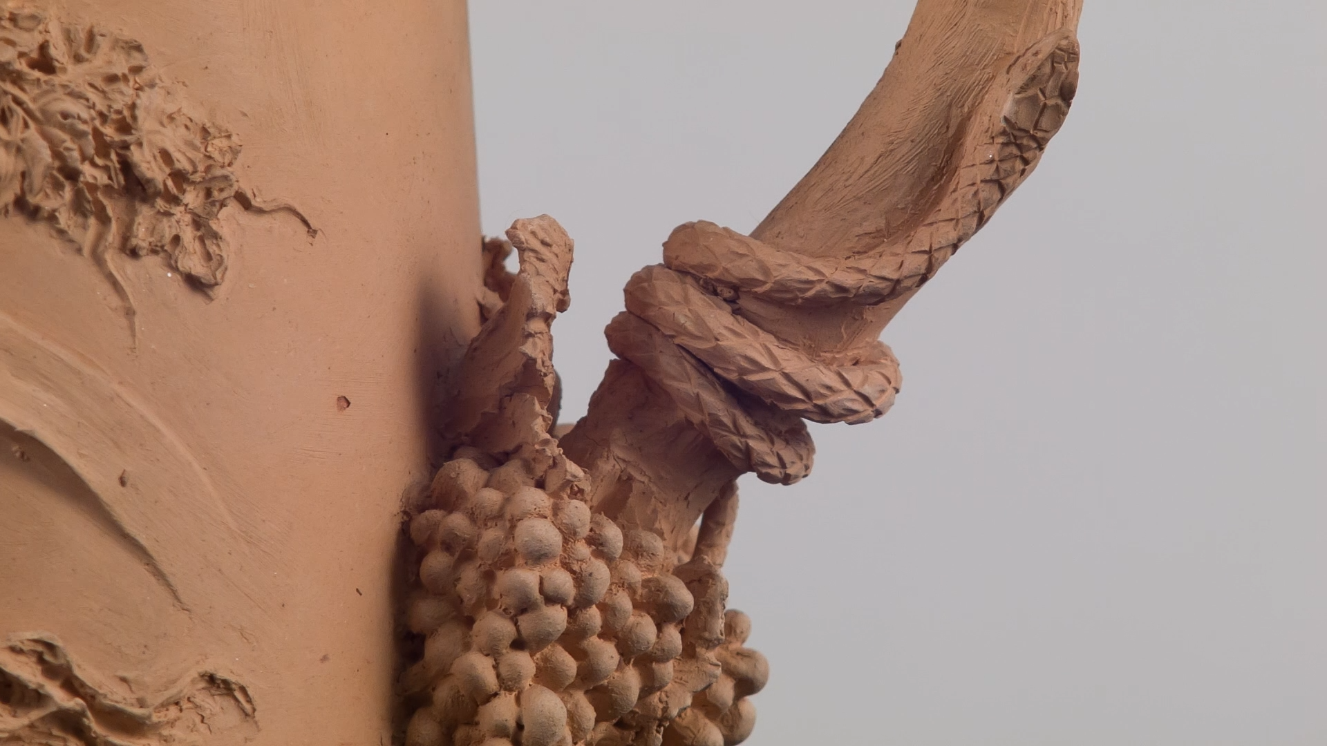 ceramic-in-motion_s1e9.00_00_59_15.Still.png