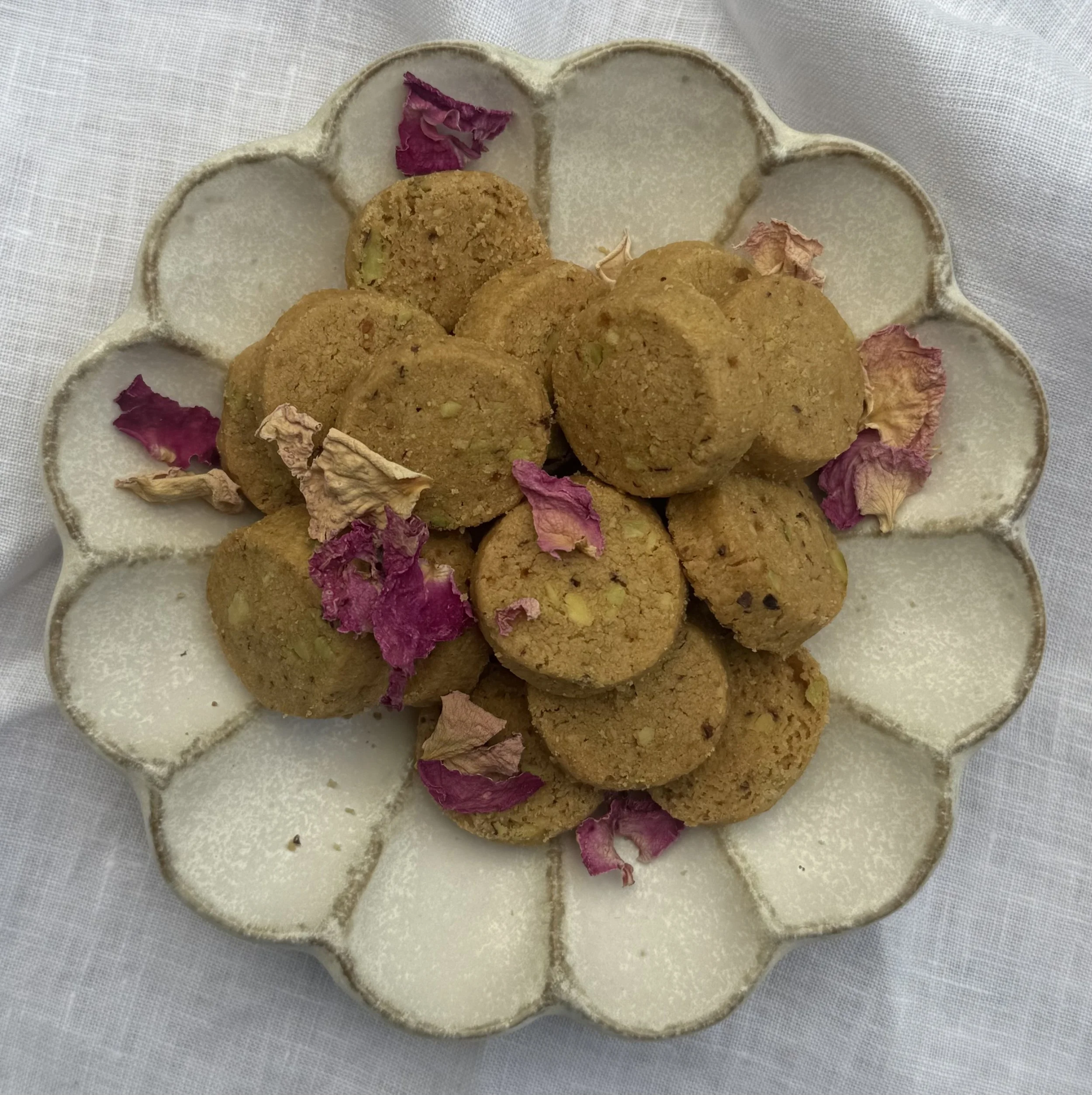 Pistachio Rose Bites