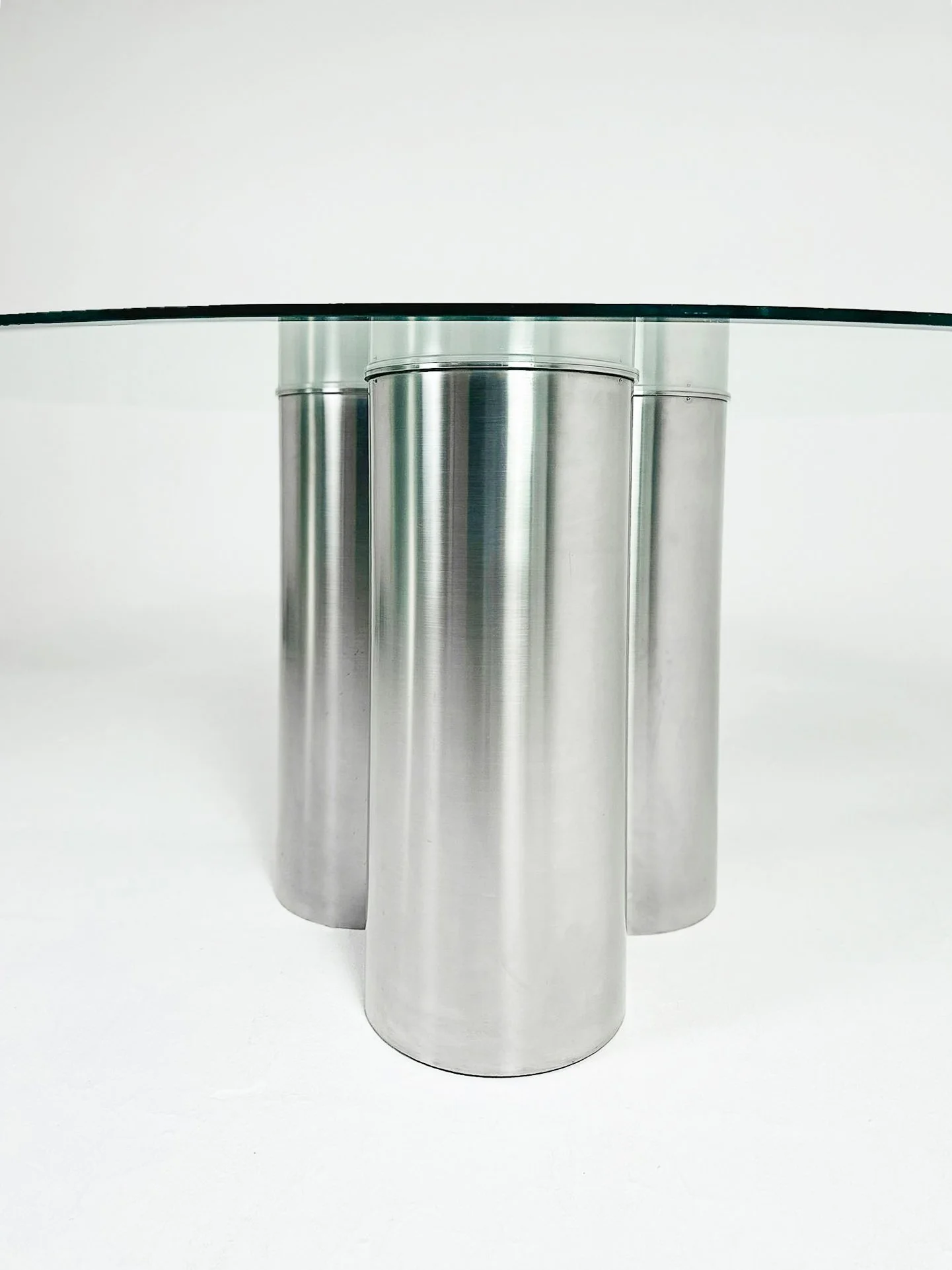 minimalistischer Esstisch3.jpg