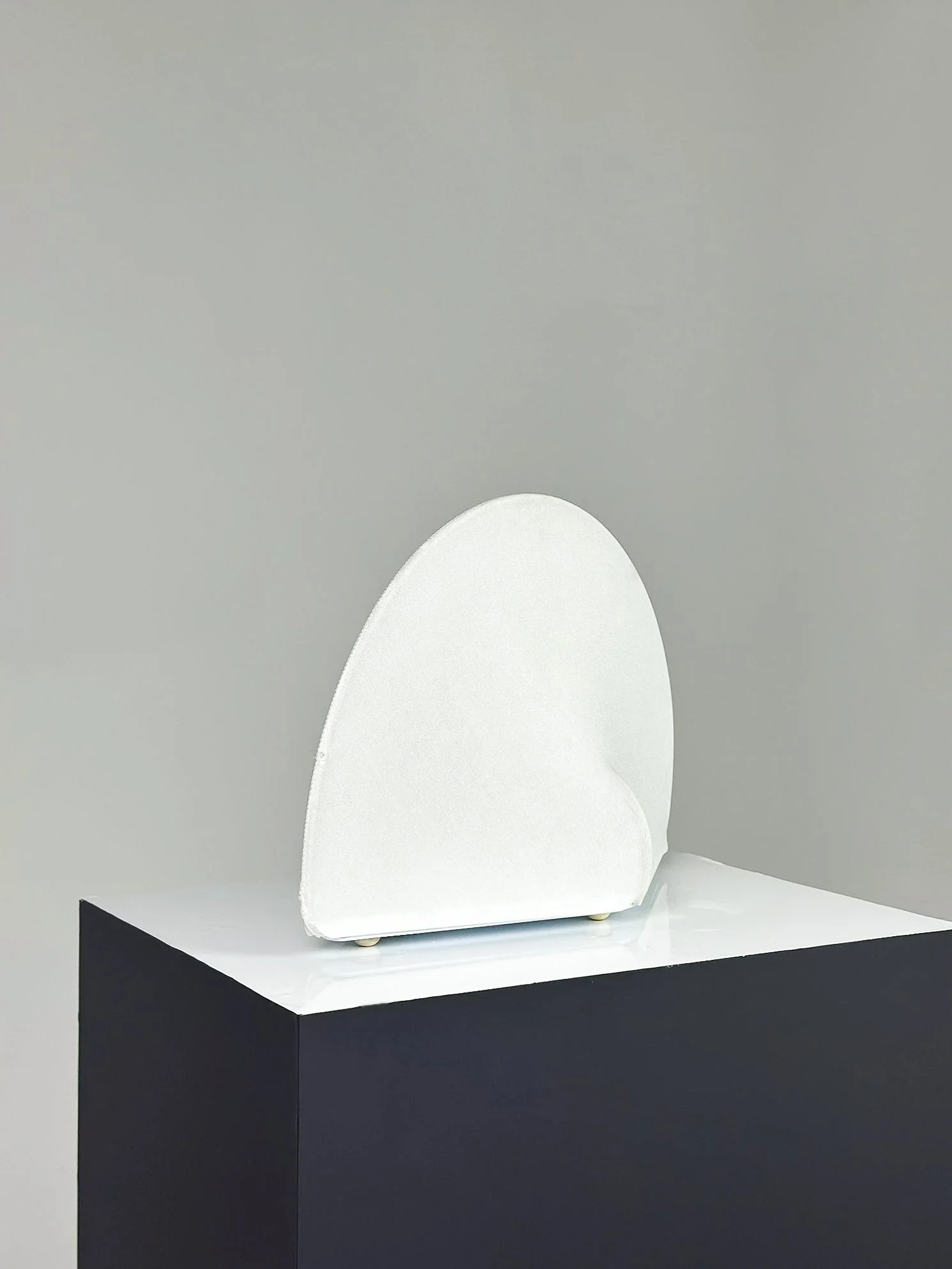 Kazuhide Takahama_Kaori_Sirrah_6.jpg