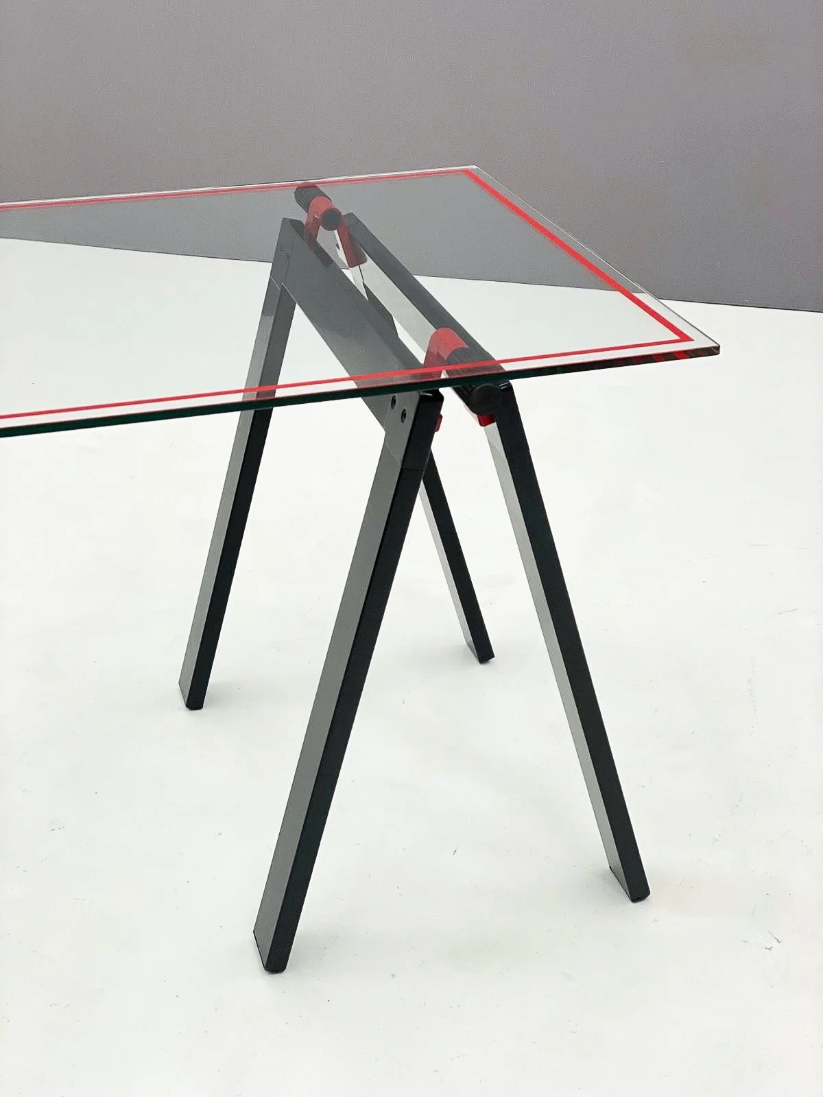 Schreibtisch von Gae Aulenti, Modell „Gaetano“ für Zanotta, Entwurf 1973
