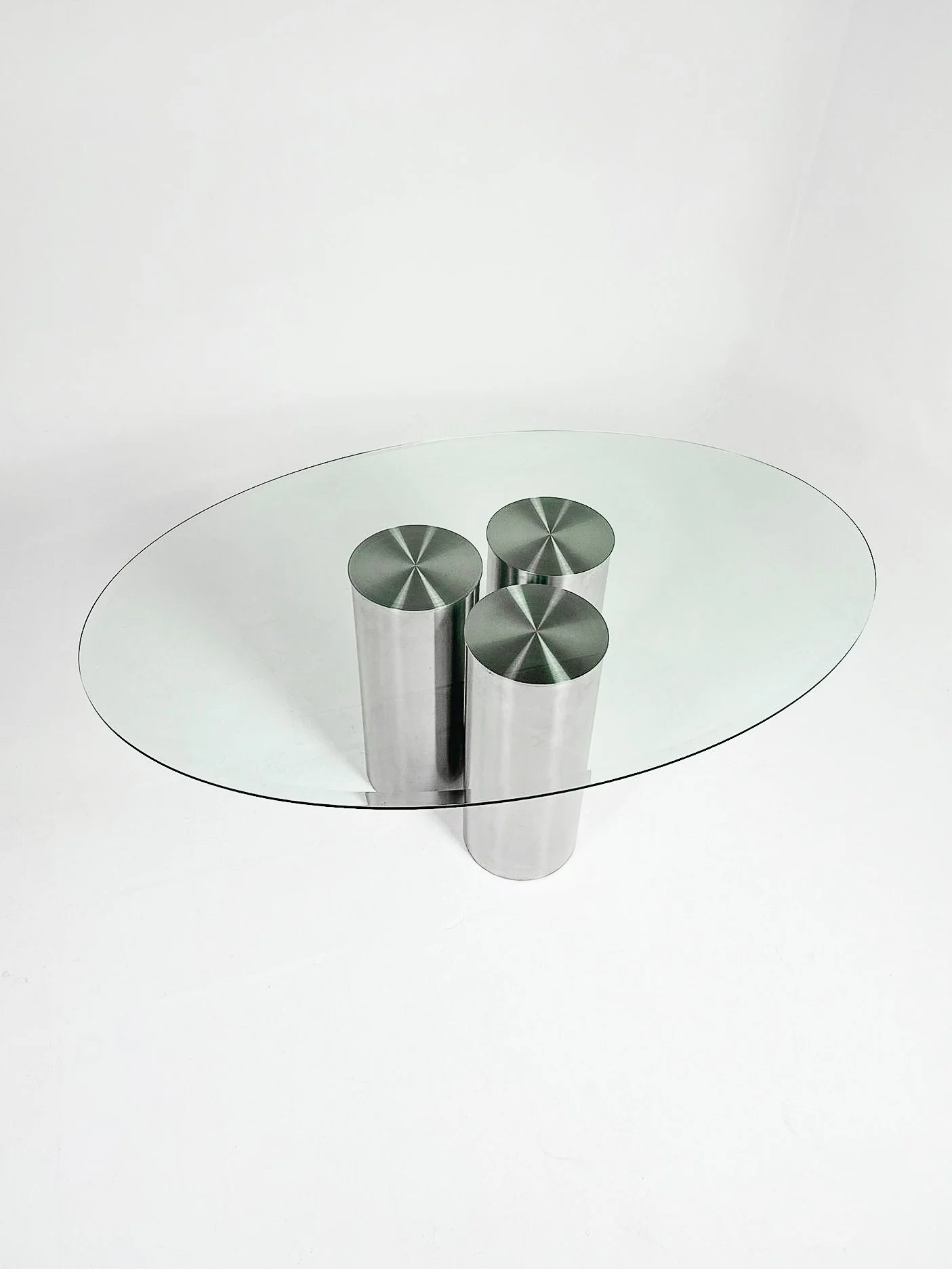 minimalistischer Esstisch2.jpg